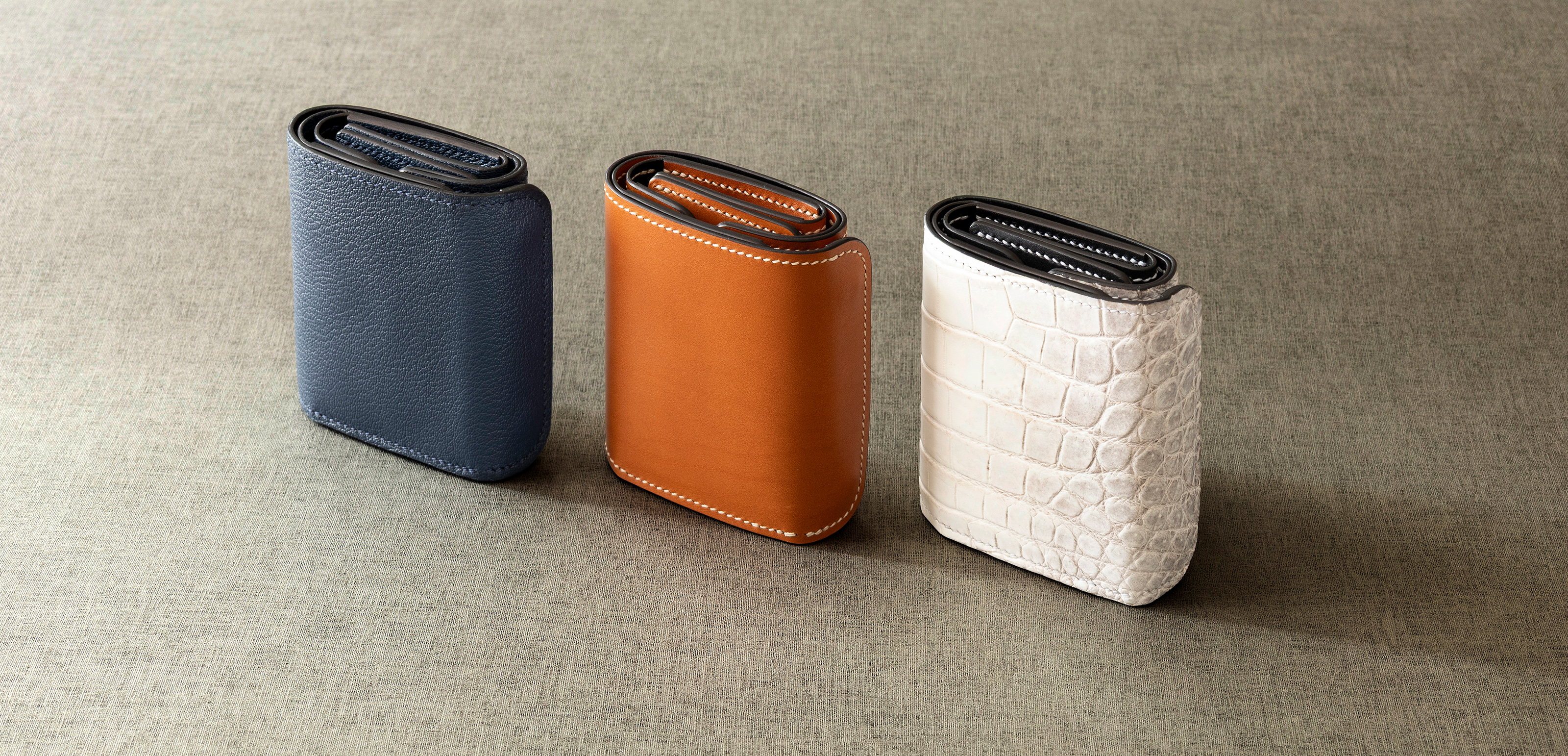 革職人の情熱が、また一つの名作を生み出す。New Wallet — Coming Soon.