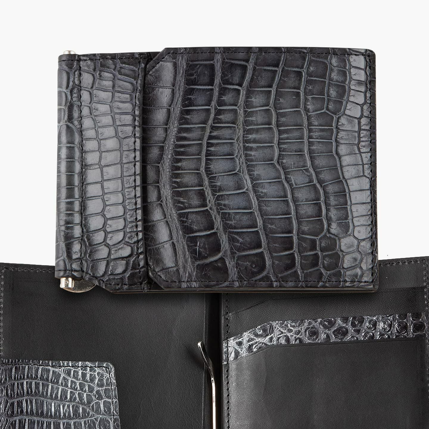 外装＆内装装飾（クロコダイル）：Gray