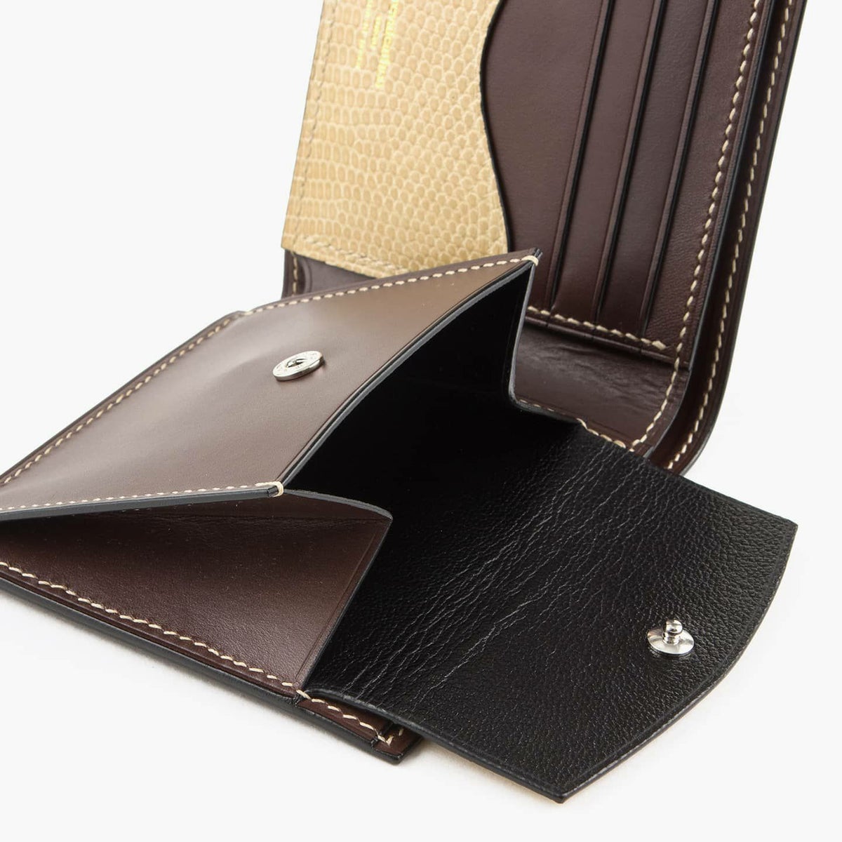 外装（ブリランテ）：Dark Brown、内装（ブリランテ）：Dark Brown、装飾（リザード）：Beige（廃盤）
