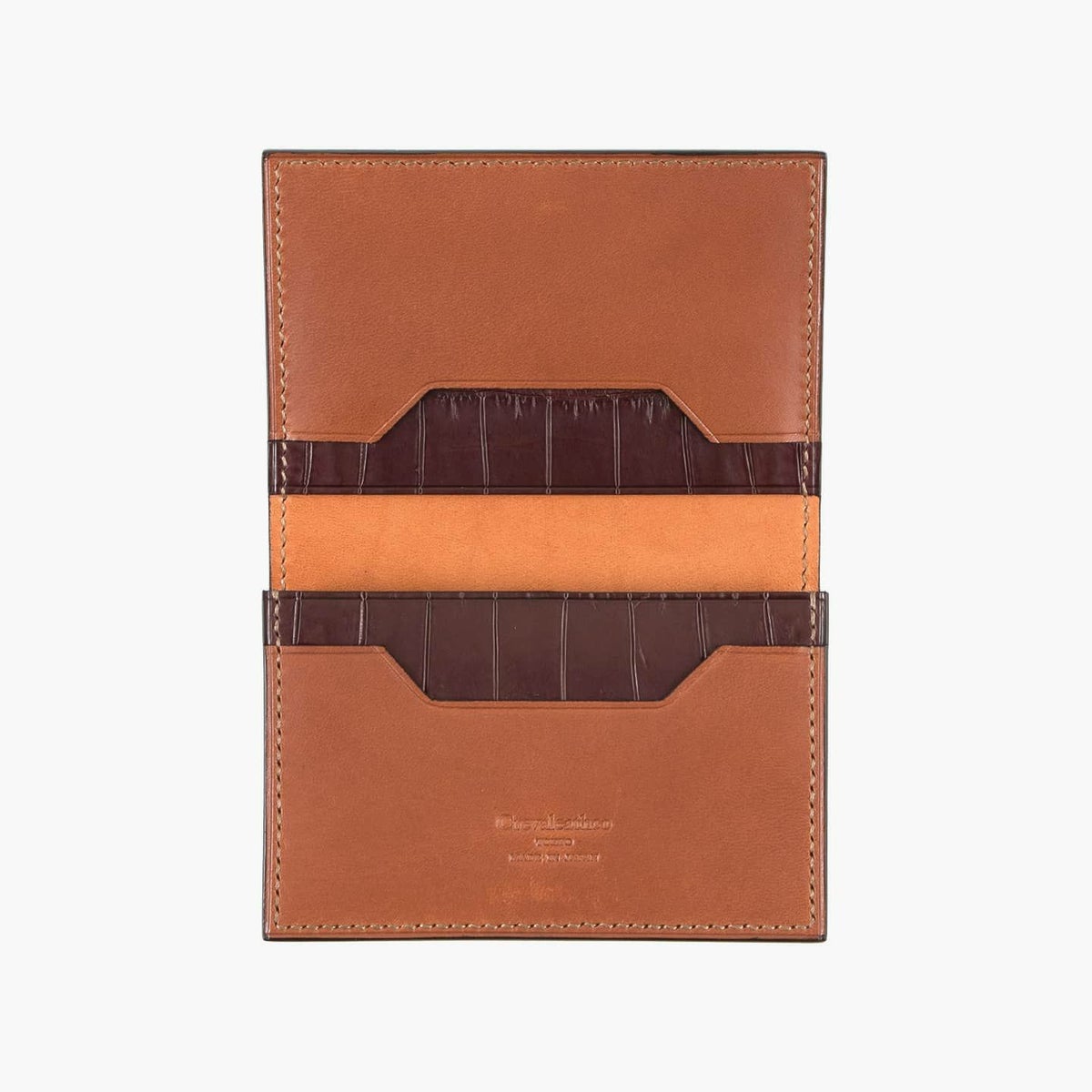 外装（ブリランテ）：Brown、内装（ブリランテ）：Brown、カード段装飾（クロコダイル）：Bordeaux