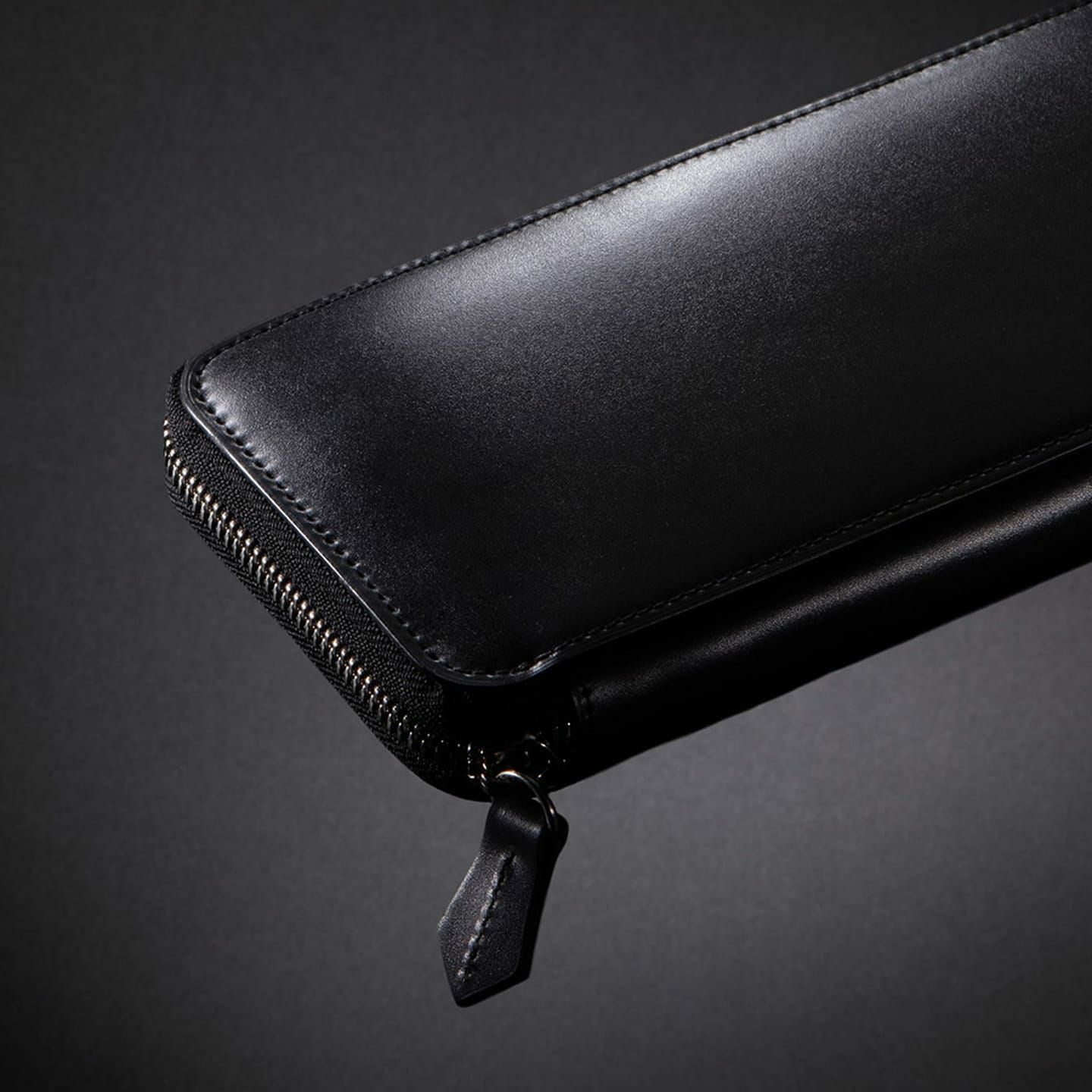 ホーウィン シェルコードバン ラウンドジップ長財布