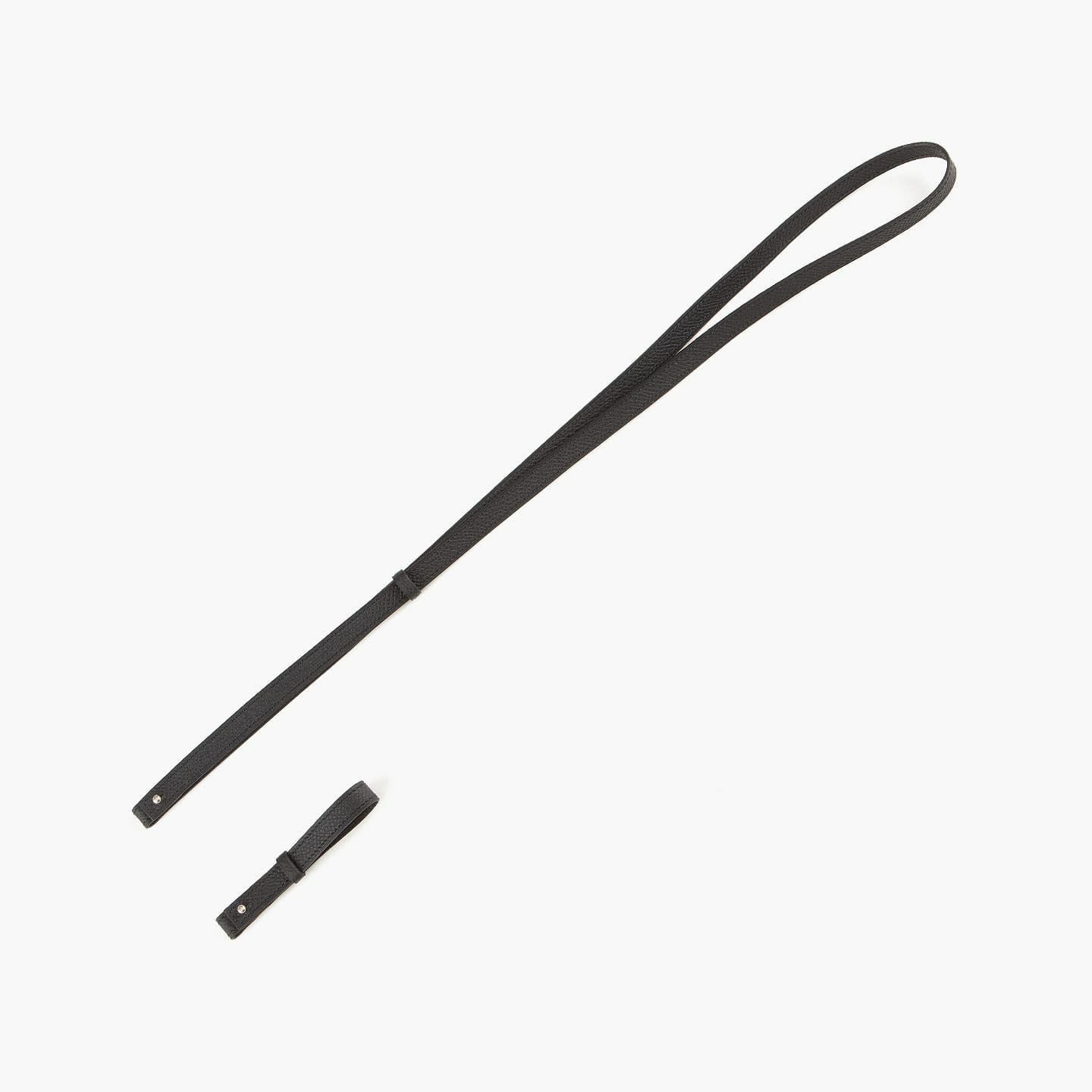 ※ショートストラップとロングストラップの2つが付属しております。