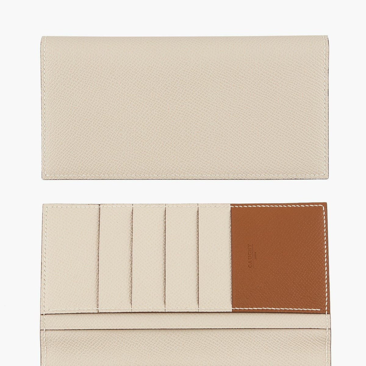 外装・内装（ダービー）：Ivory、内装装飾（ダービー）：Gold、糸色：Natural