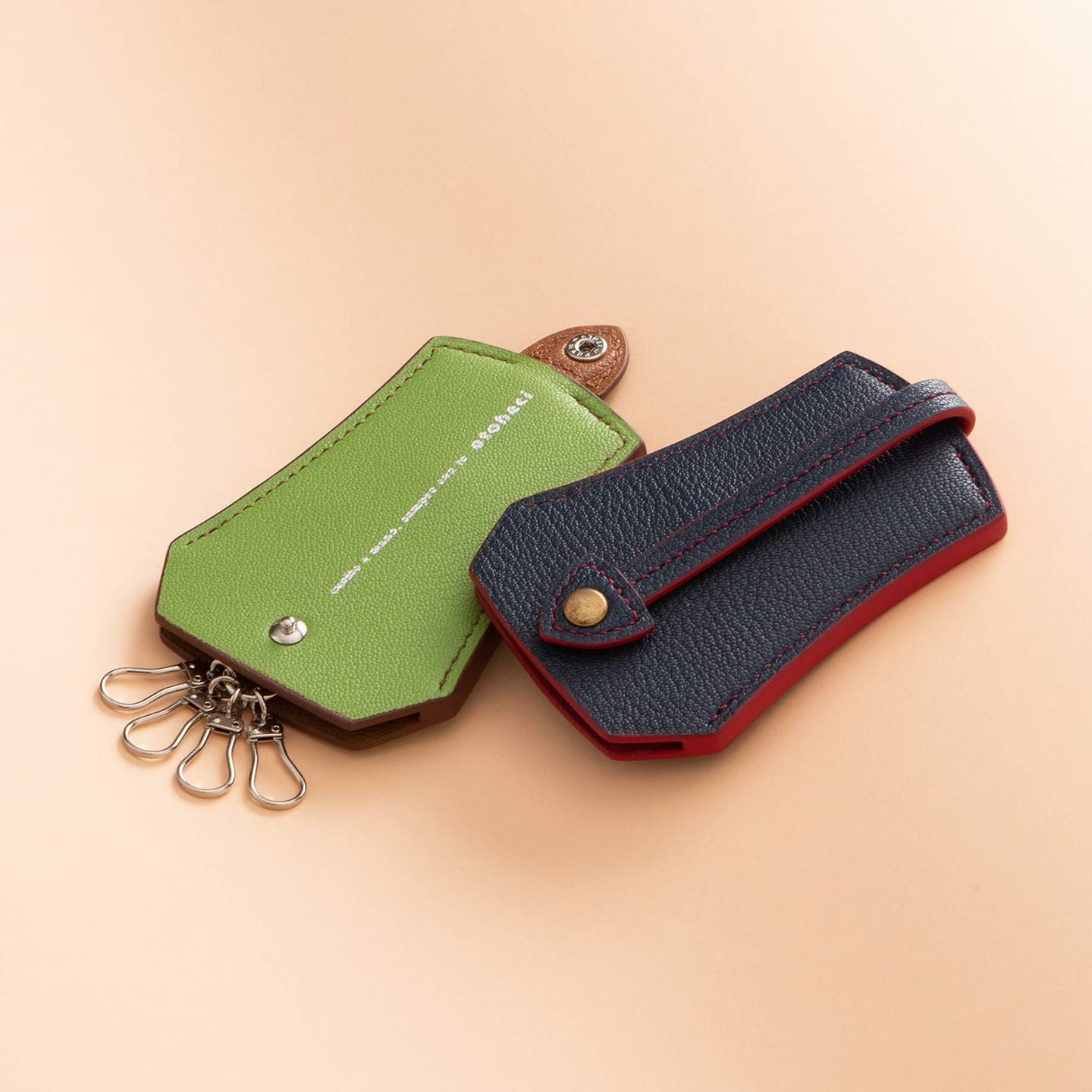 MOTO モト レザー ベル型 コンチョ キーケース キーホルダー オリーブ色 KC7R ≪GREEN≫ KEY CASE / ベル型キーケース – MOTO ONLINE STORE