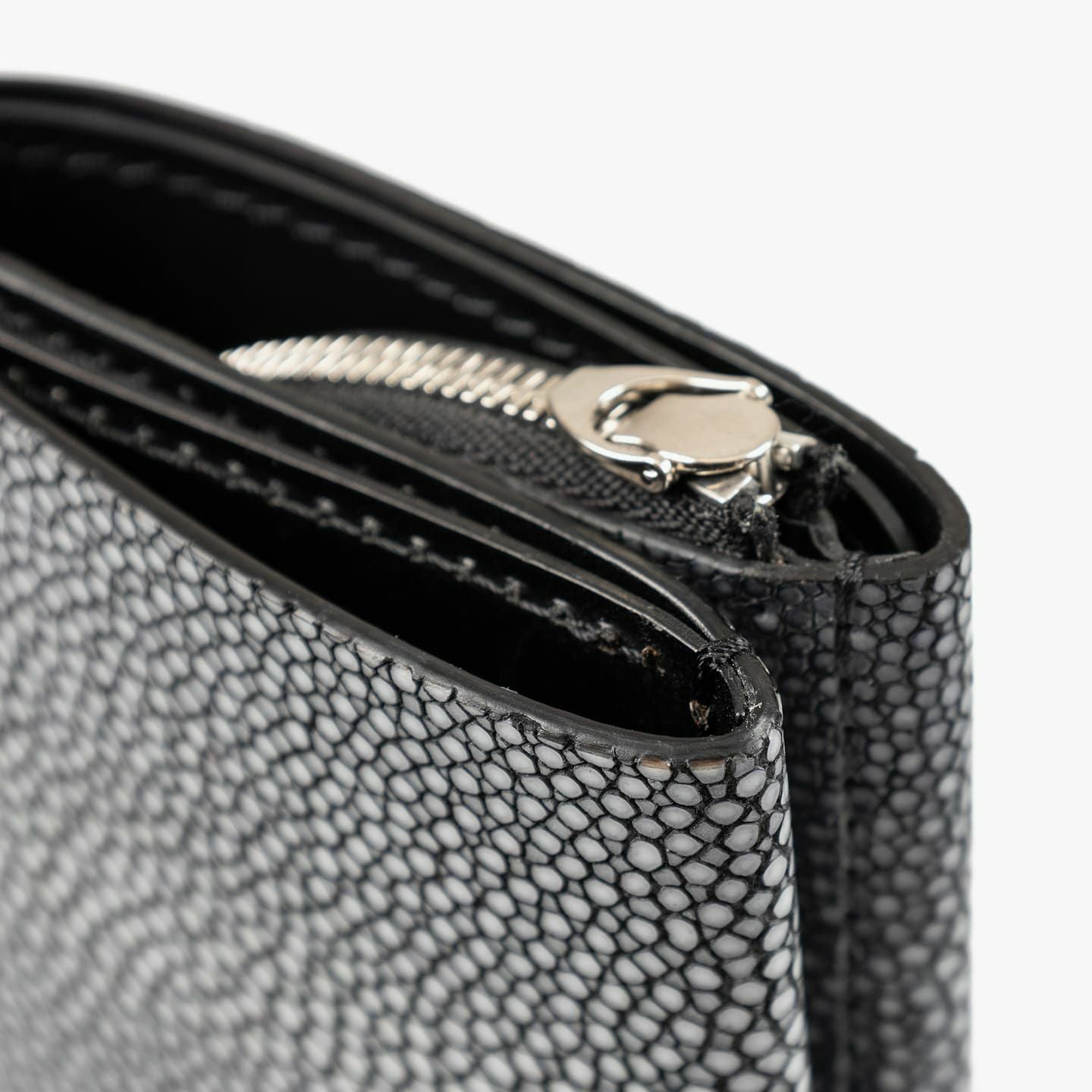 二つ折り財布・拘りの革小物 MLS（Mens Leather Store）