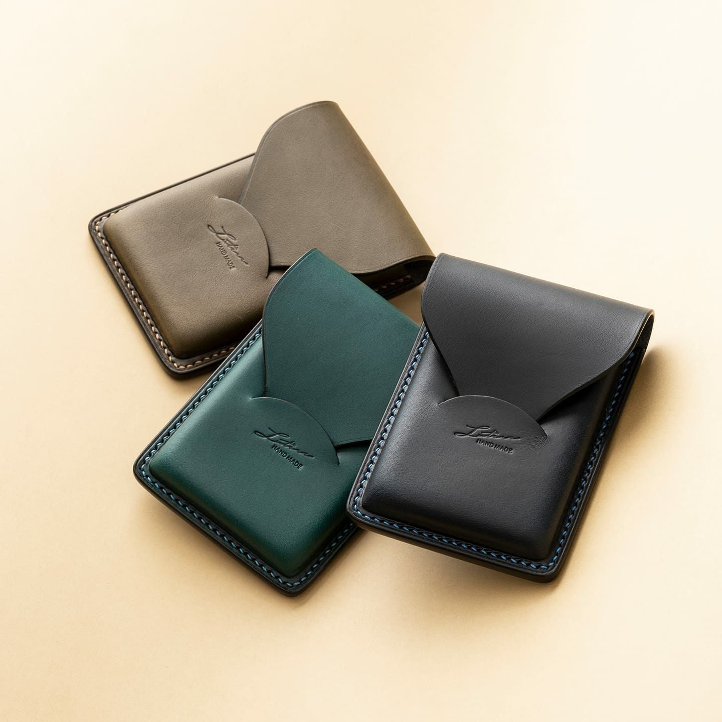 リスシオ 縦型名刺入れ “Letter” | 大人のバッグ・財布・ 名刺入れ