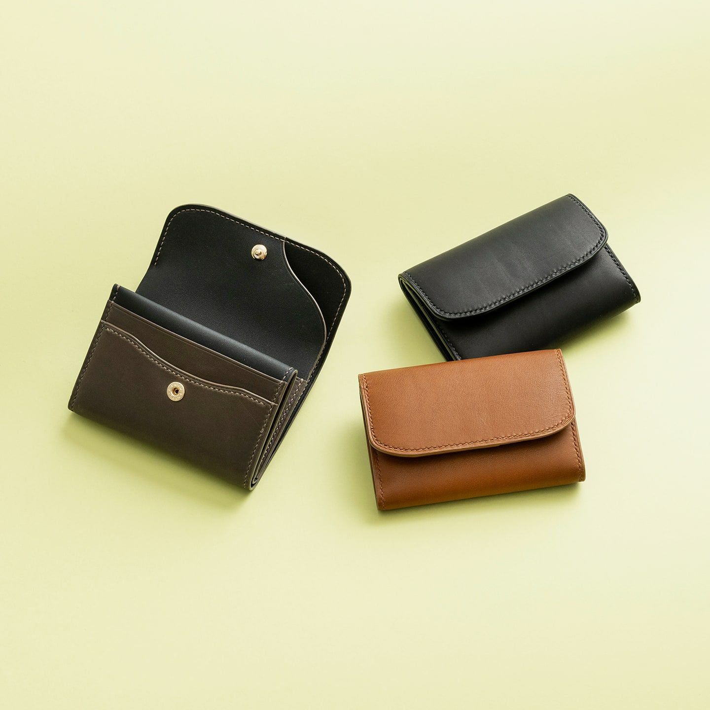 ノーブランド　ミニハンドバツグエレがントゥブラウン　ゴールドファスナー未使用 Brown Mini Wristlet with Detachable Strap | Accessorize