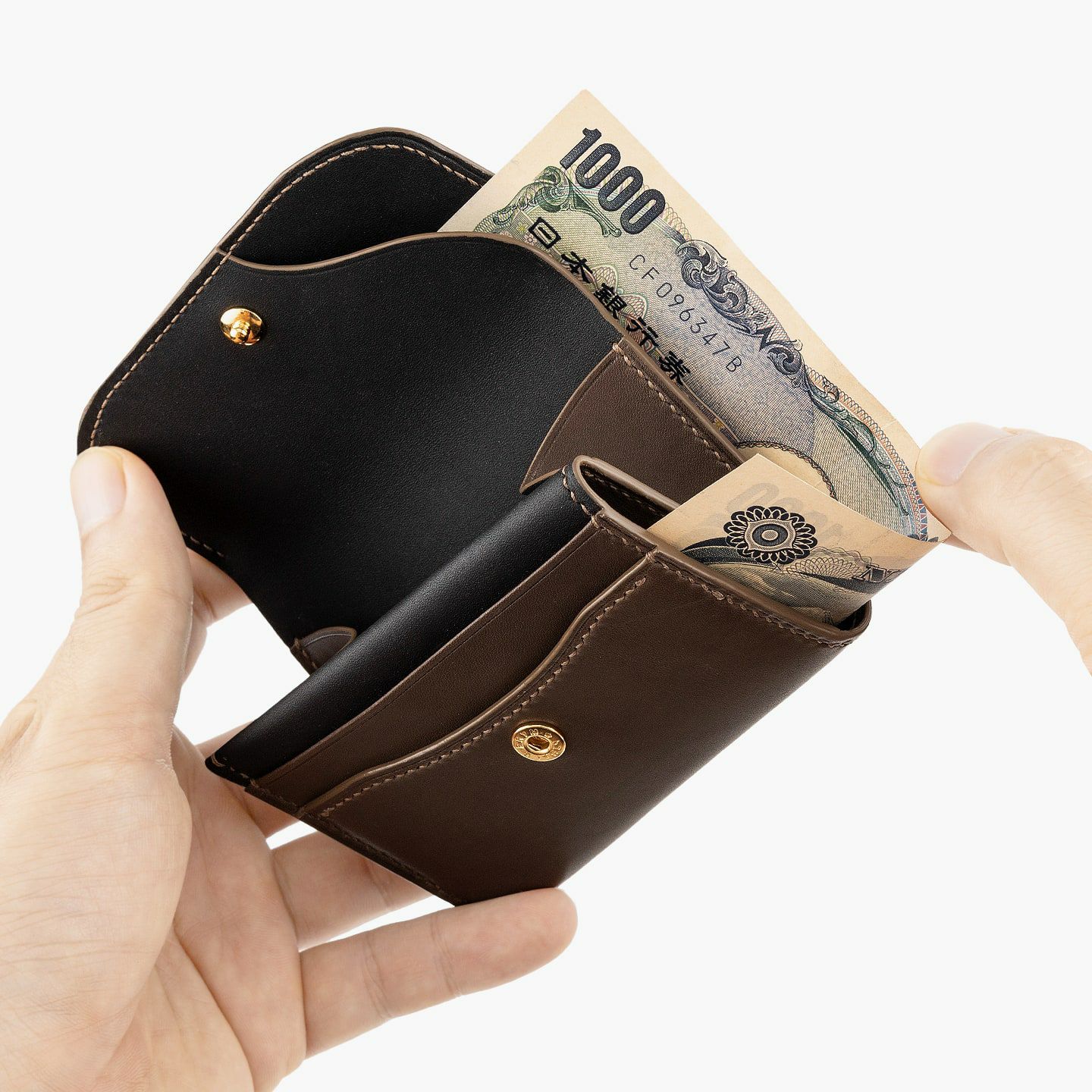 ノーブランド　ミニハンドバツグエレがントゥブラウン　ゴールドファスナー未使用 Pebble Mini Fanny Pack Brown | Vegan Leather | Gold Double Zipper