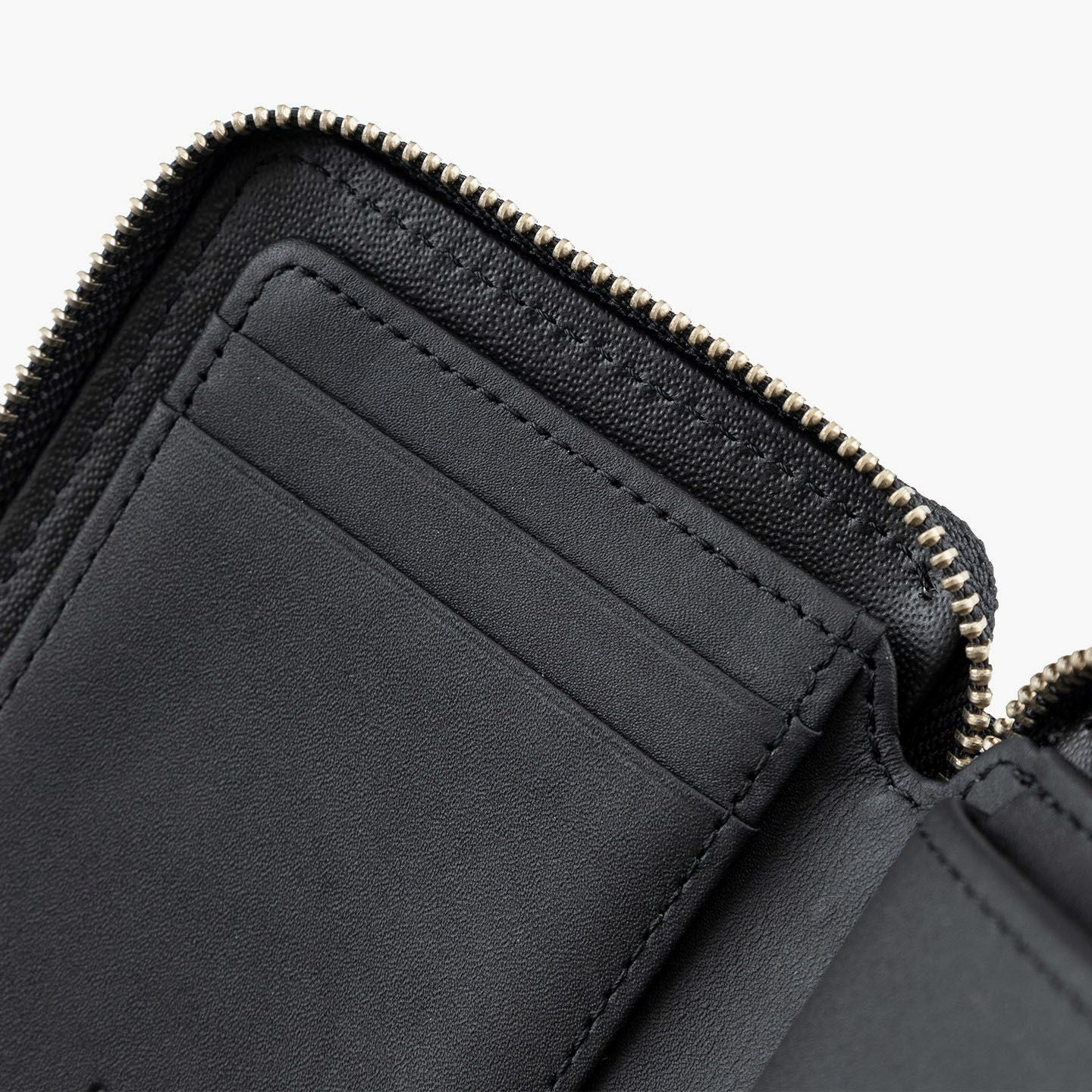 ツェルマット ショートラウンドジップウォレット “ROUND ZIP PURSE