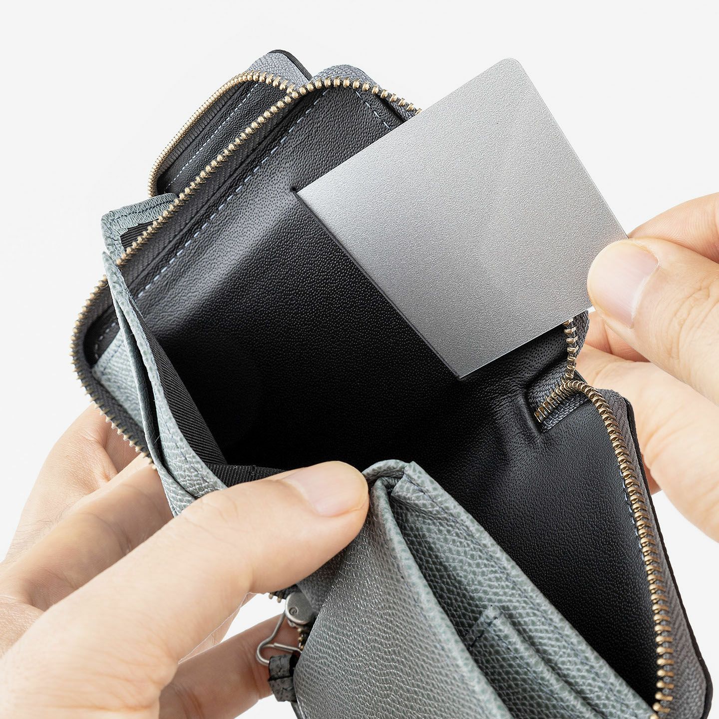 ドーフィン ショートラウンドジップウォレット “ROUND ZIP PURSE