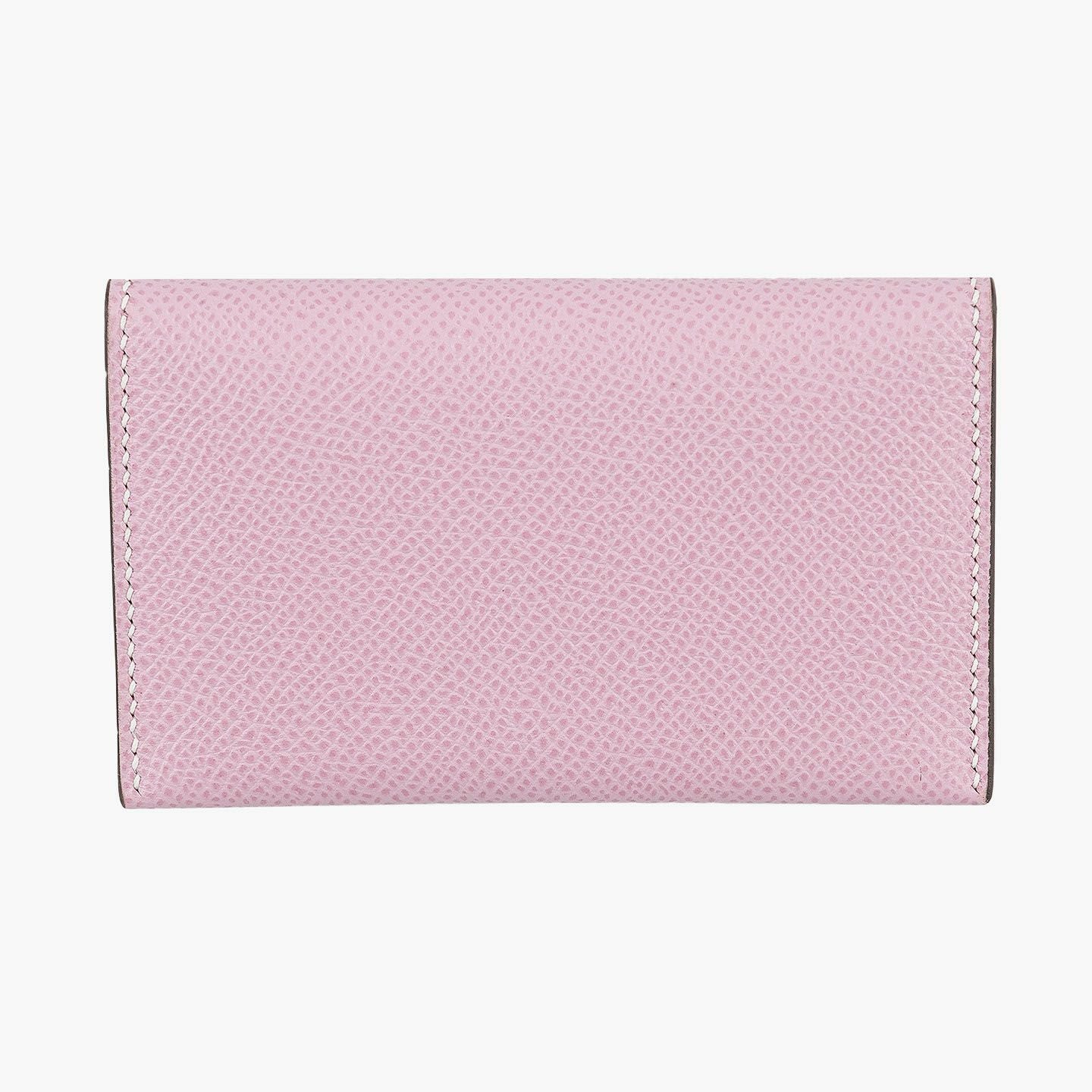 外装（ダービー）：Mauve Pink、内装装飾（ダービー）：Rouge Brique、糸色：White 、金具 & ロゴ箔押し：Gold