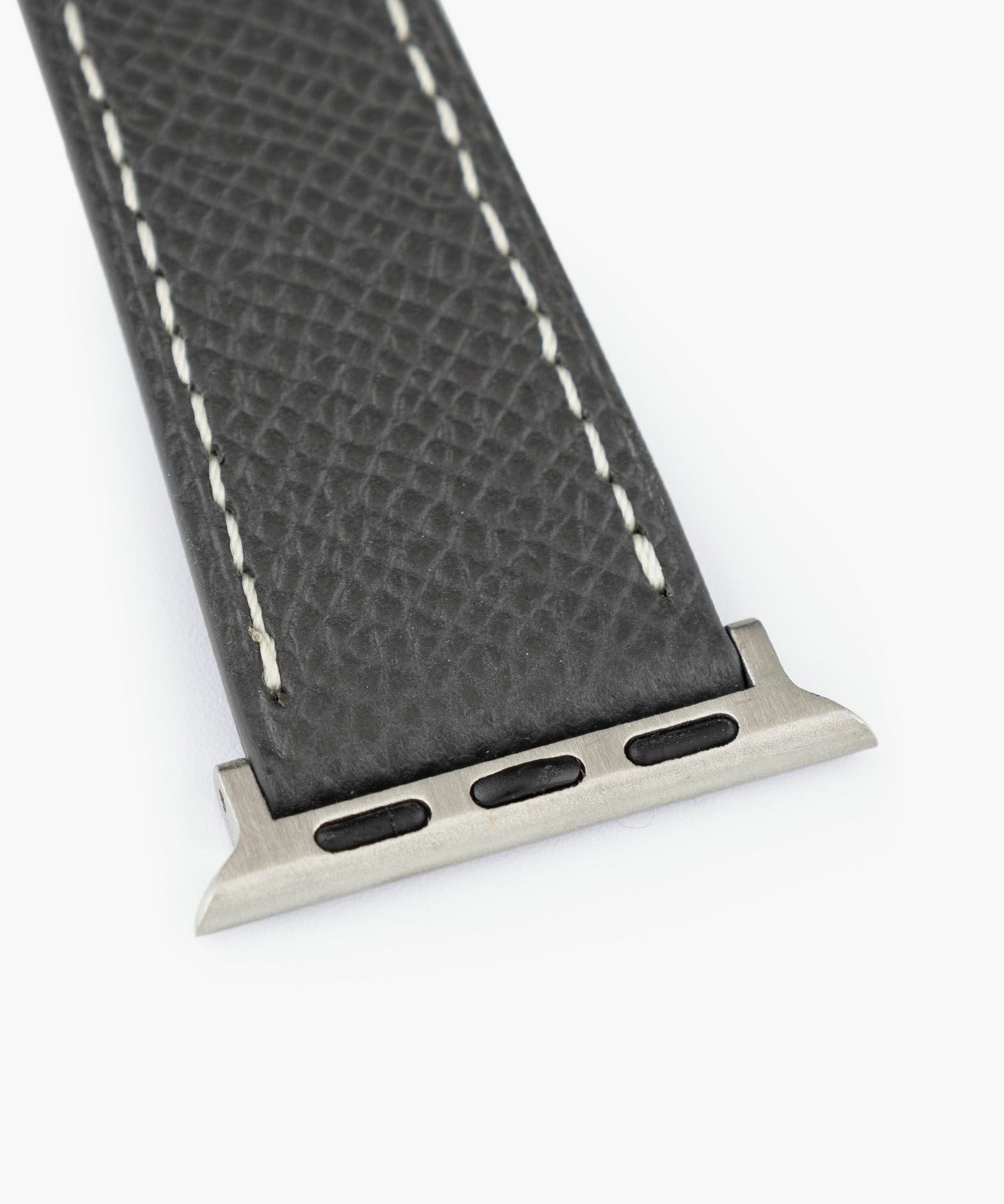 表面（ダービー）：Graphite、裏面（ツェルマット）：Noir、アダプター ＆ 尾錠：Silver