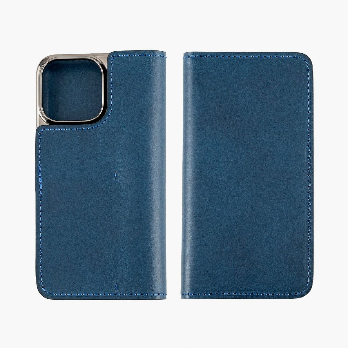 iPhone15 Pro Max、Color（ブッテーロ）：Blue、内装ポケット装飾（シェーブル）：Sky（Denim）、フラップ（マグネット式）：無