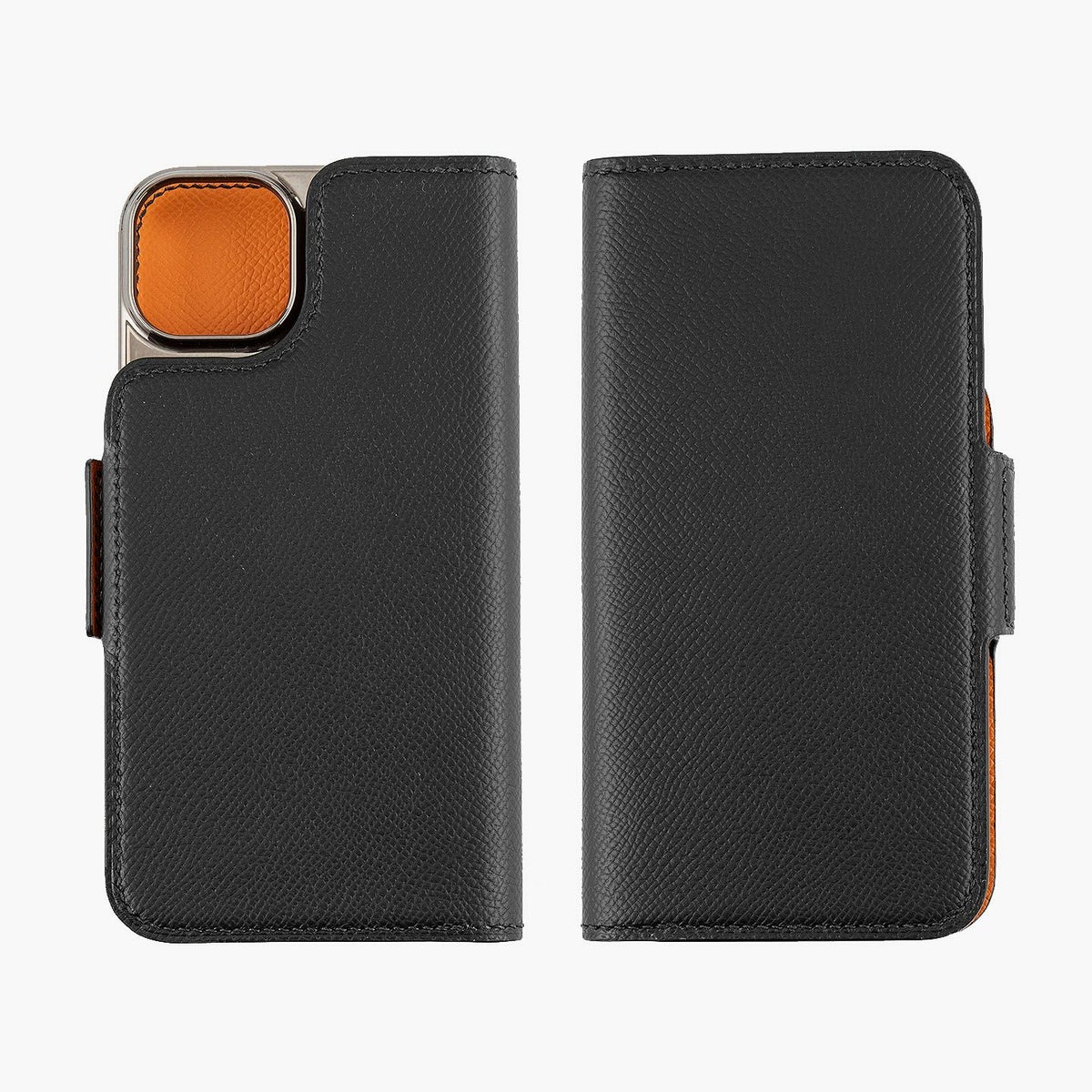 iPhone15 Plus、外装（ダービー）：Noir、内装（ダービー）：Orange、糸色：Black、フラップ（マグネット式）：有、ブランドロゴ／箔押し【Silver】