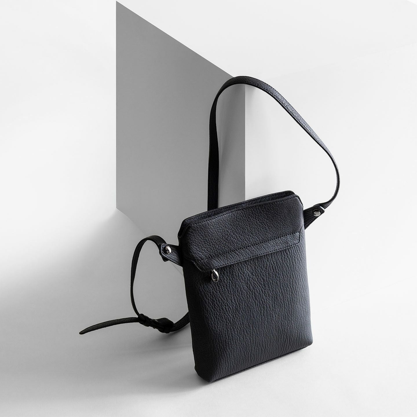 縦型ショルダーバッグ “Grace” | 大人のバッグ・財布・ ショルダー