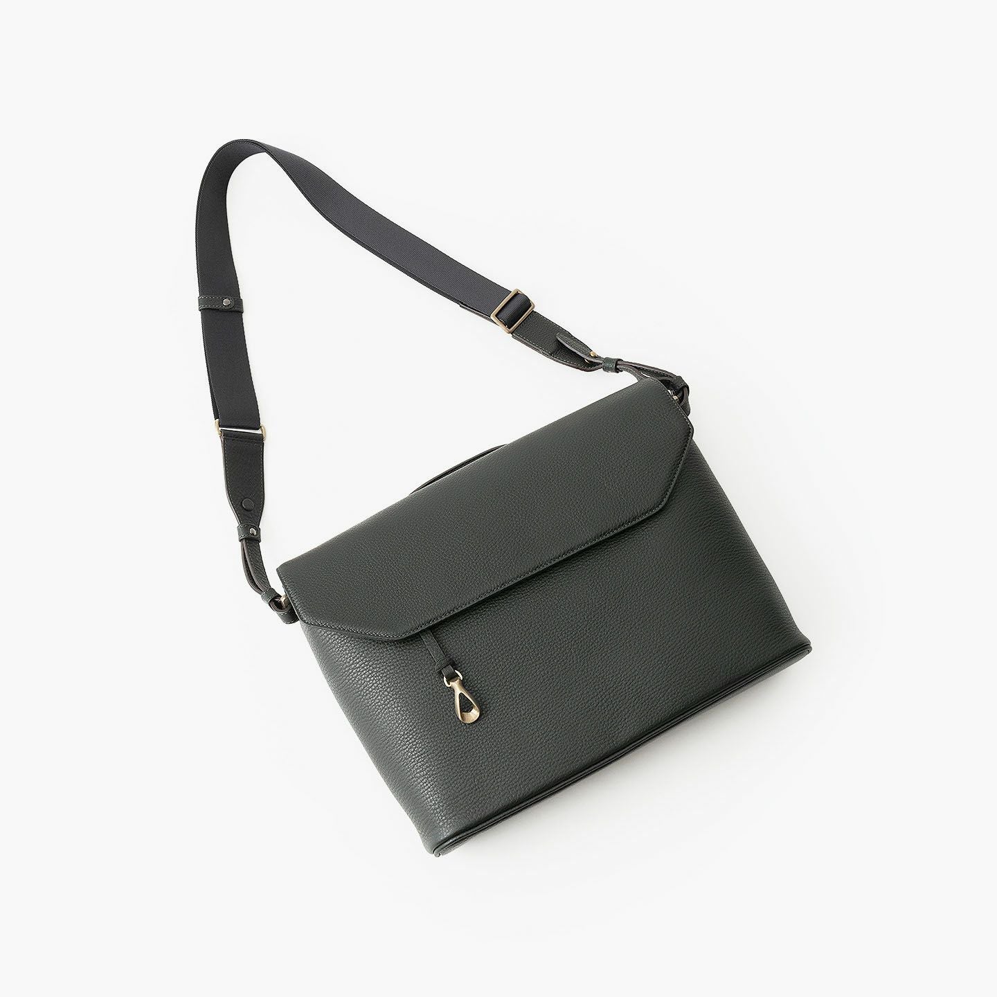ワンハンドルフラップショルダー “Tactics” | 大人のバッグ・財布