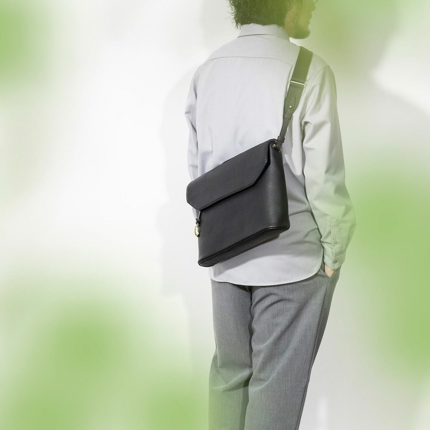 ワンハンドルフラップショルダー “Tactics” | 大人のバッグ・財布