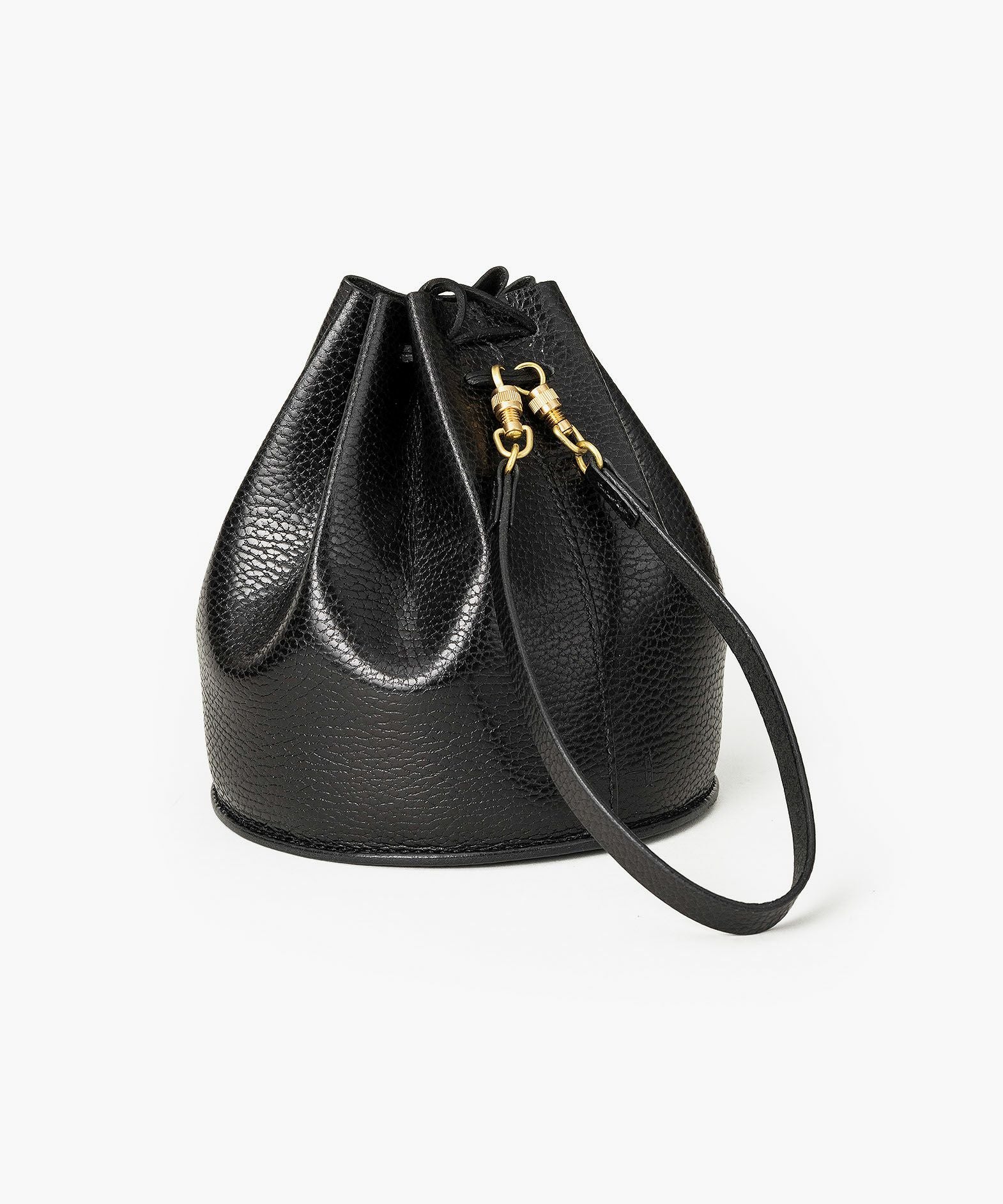 ※ATTACHMENT STRAPはオプションとなります。