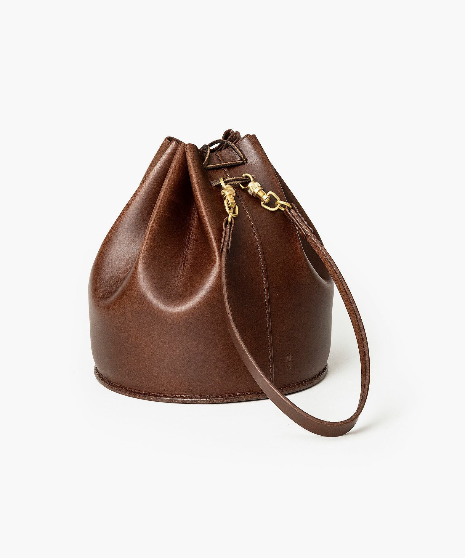 ※ATTACHMENT STRAPはオプションとなります。