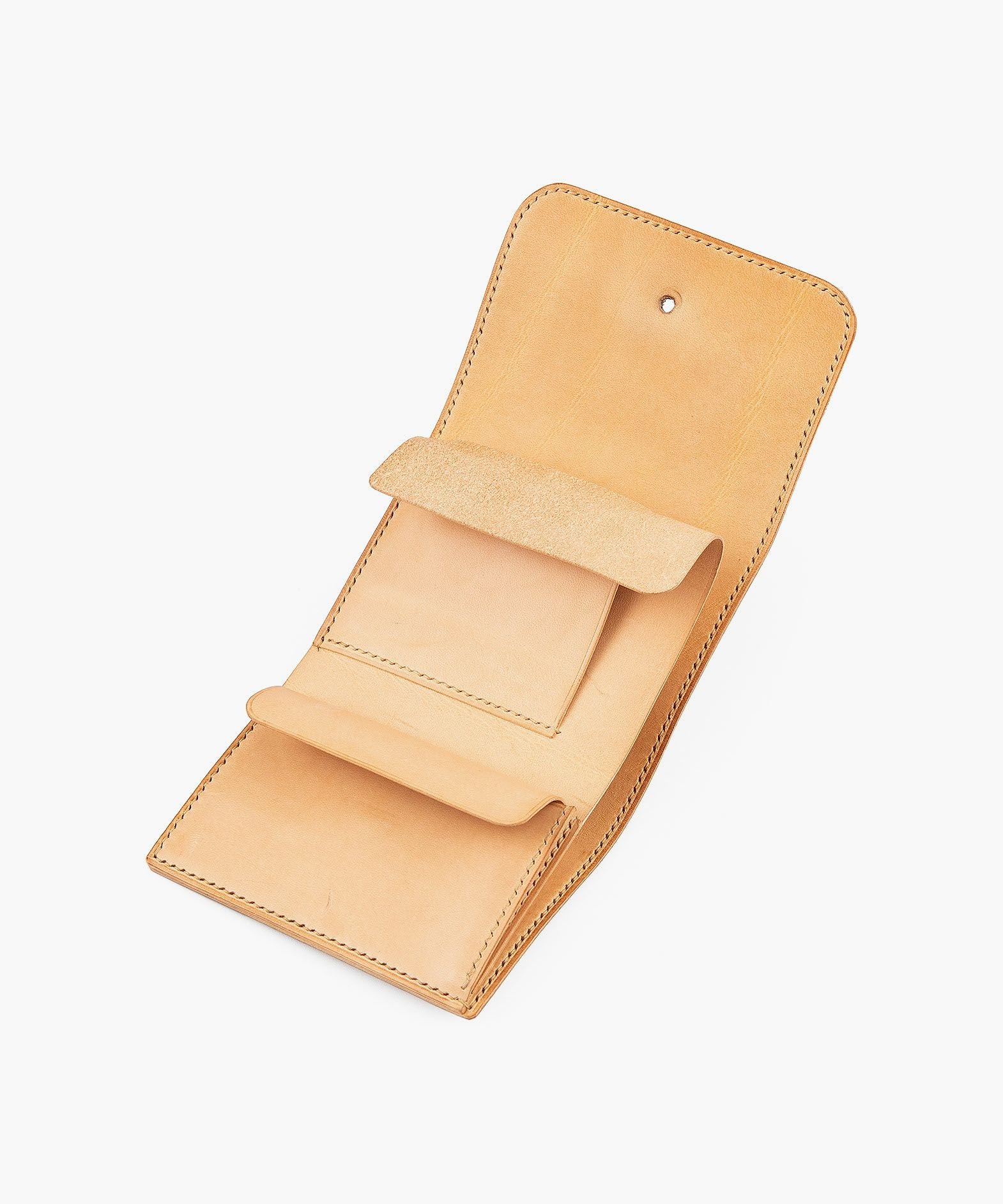 外装（ミネルバボックス）：Cognac、内装（ブッテーロ）：Tan、糸色：内装と同系色