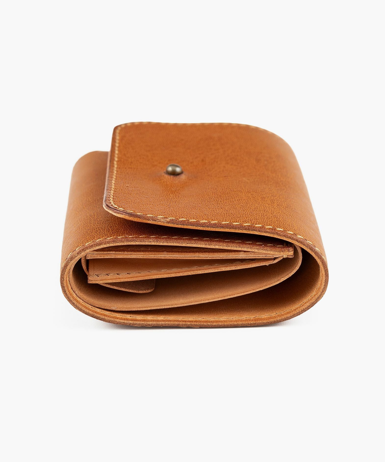 外装（ミネルバボックス）：Cognac、内装（ブッテーロ）：Tan、糸色：内装と同系色