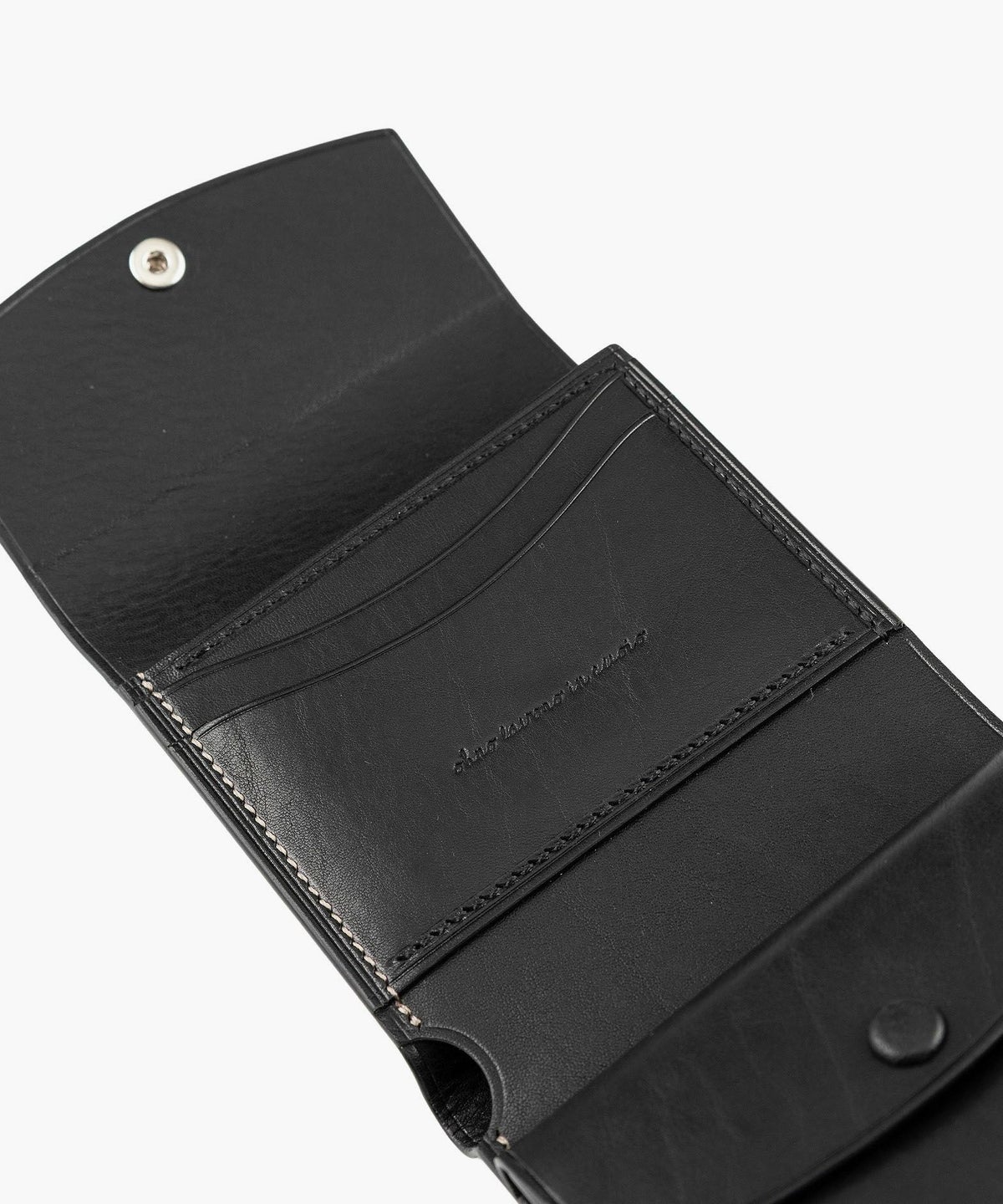 外装（リベルソ）：Gray、内装（リベルソ）：Black、カードスロットタイプ：スリム2ポケット、利き手：右利き用、くるみボタン＆ホック：Silver