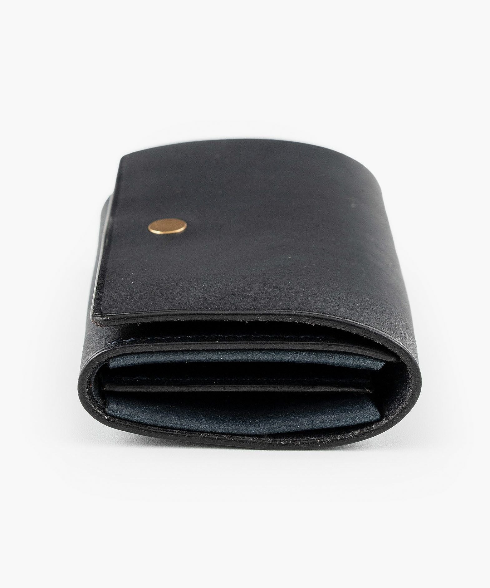 素材＆カラー（リスシオ）：Navy、留め具：イタリーホック