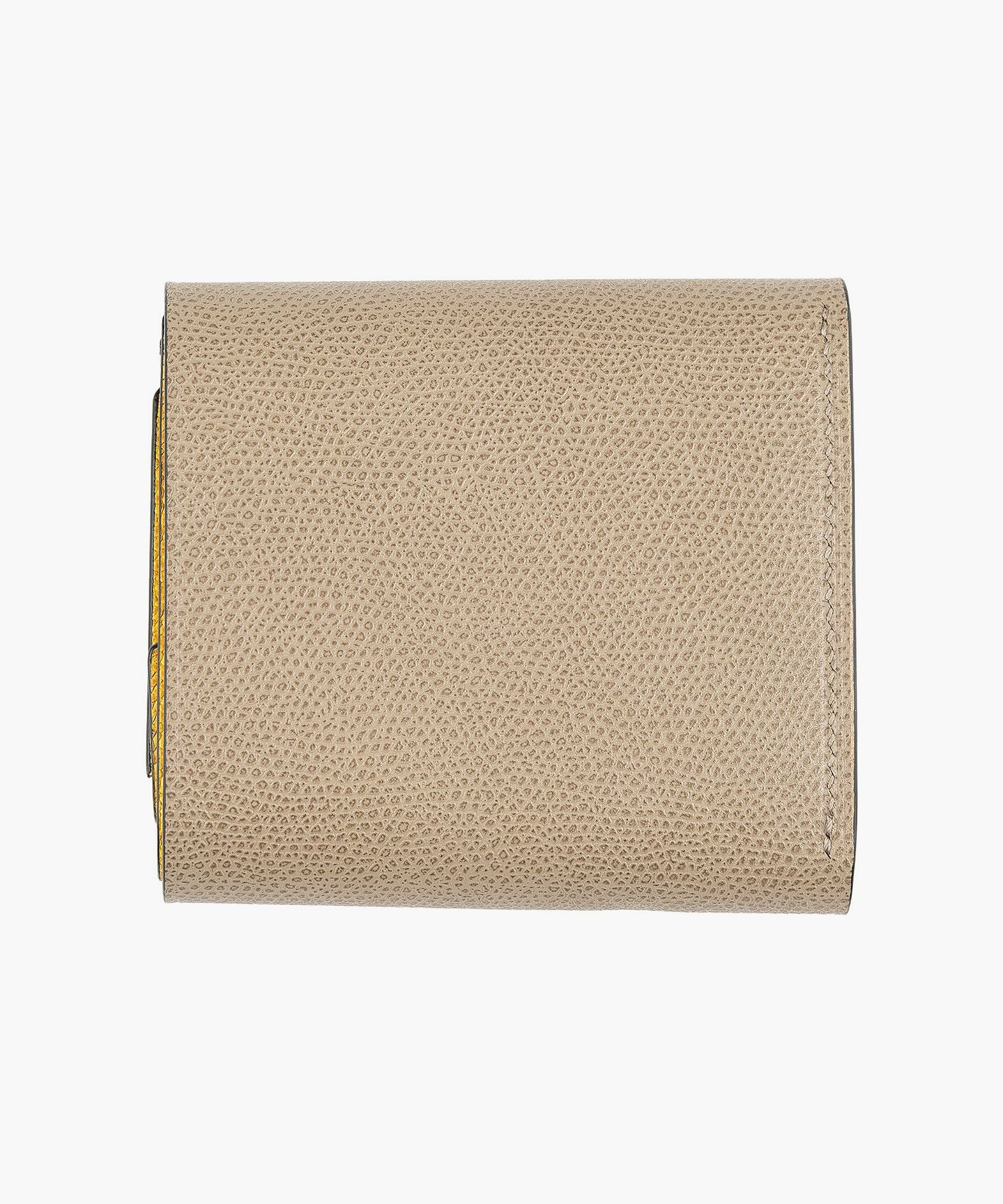 外装（ドーフィン）：Oyster Gray、内装（ドーフィン）：Mustard、カードスロットタイプ：スリム2ポケット、利き手：右利き用、オコシ金具：Gold