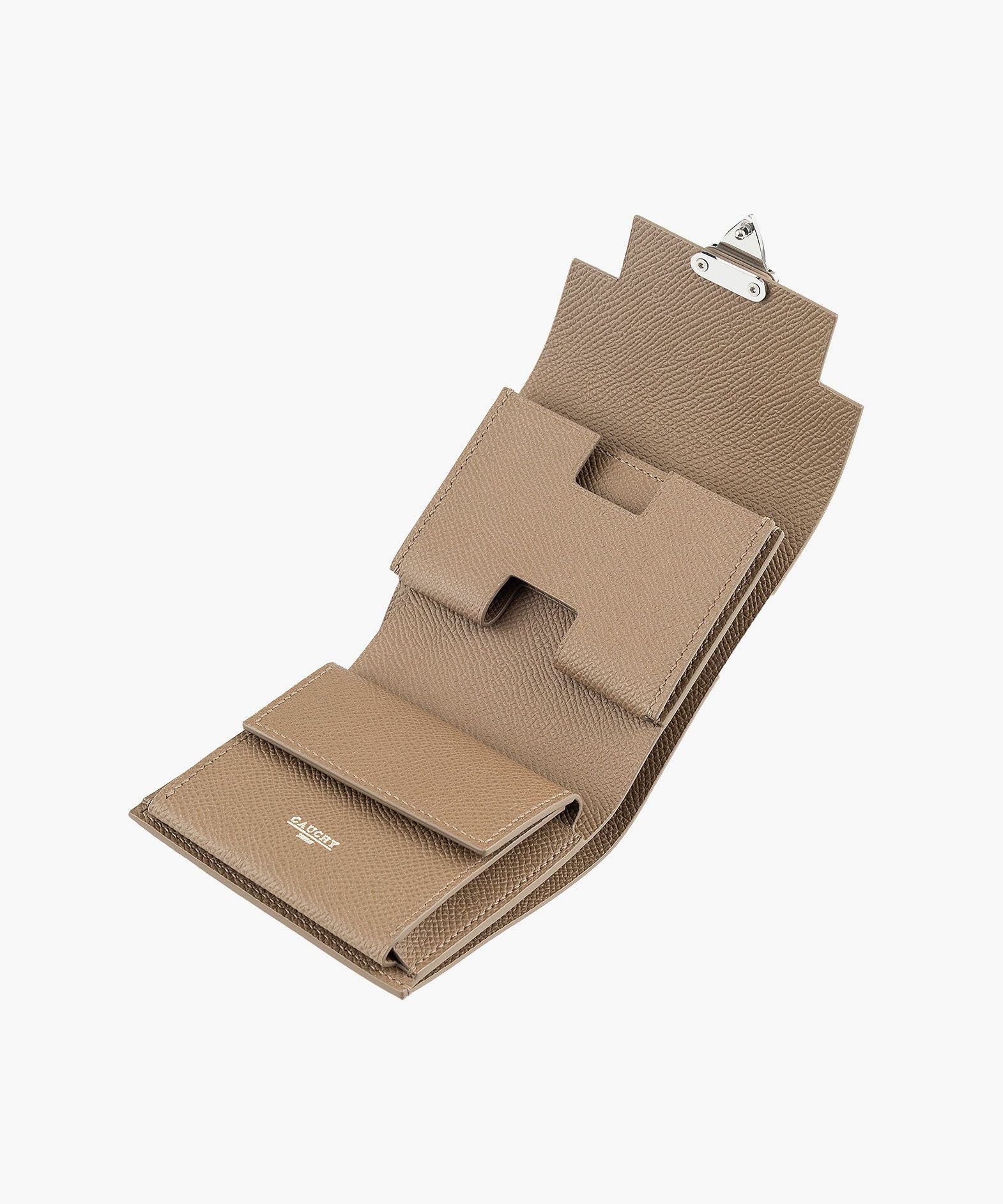 外装（ダービー）：Ivory、内装（ダービー）：Etoupe、糸色：Elepahnt Gray、金具：Silver、利き手：右利き用