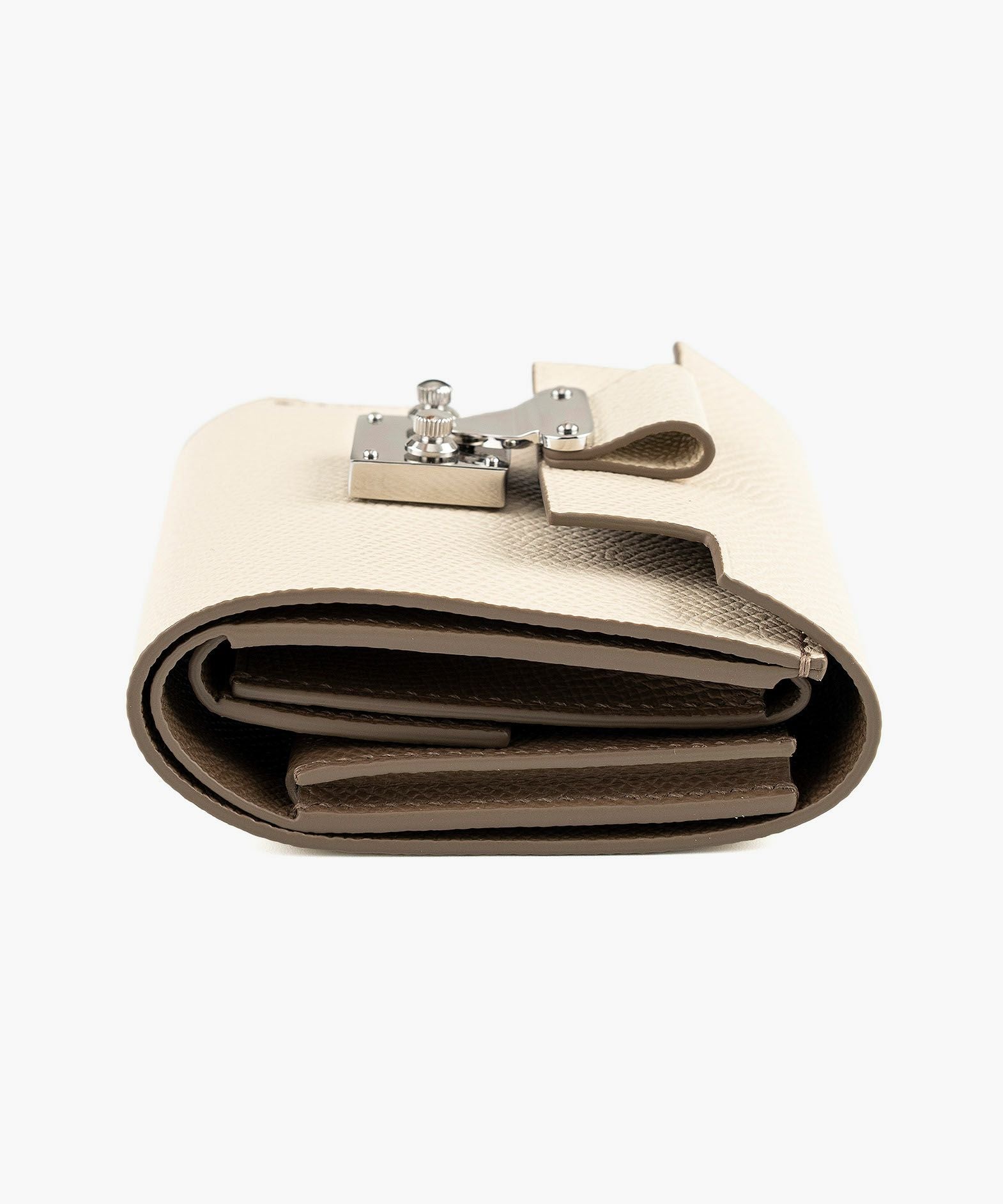 外装（ダービー）：Ivory、内装（ダービー）：Etoupe、糸色：Elepahnt Gray、金具：Silver、利き手：右利き用