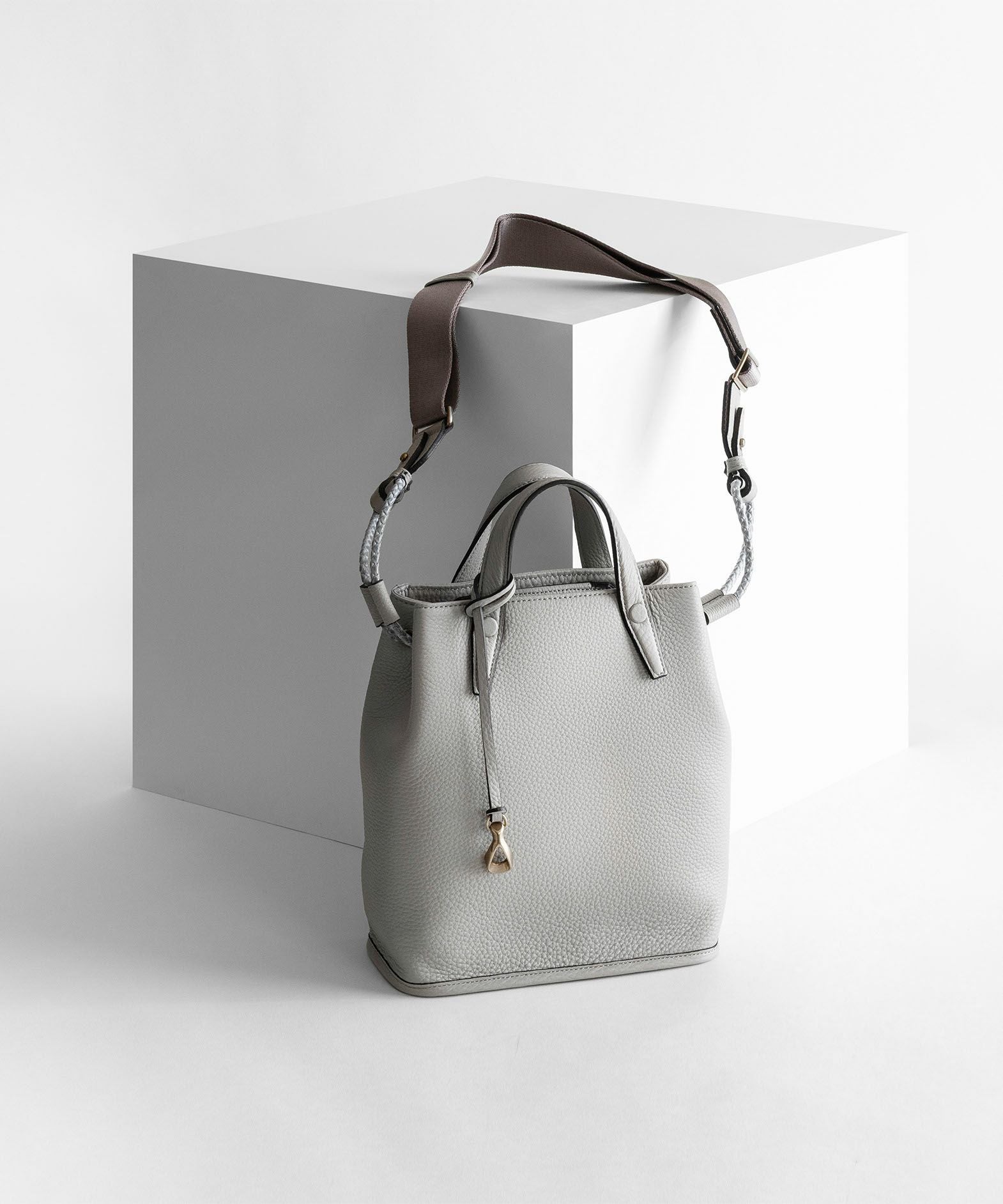 ドローストリングショルダーバッグS“ Inflect”