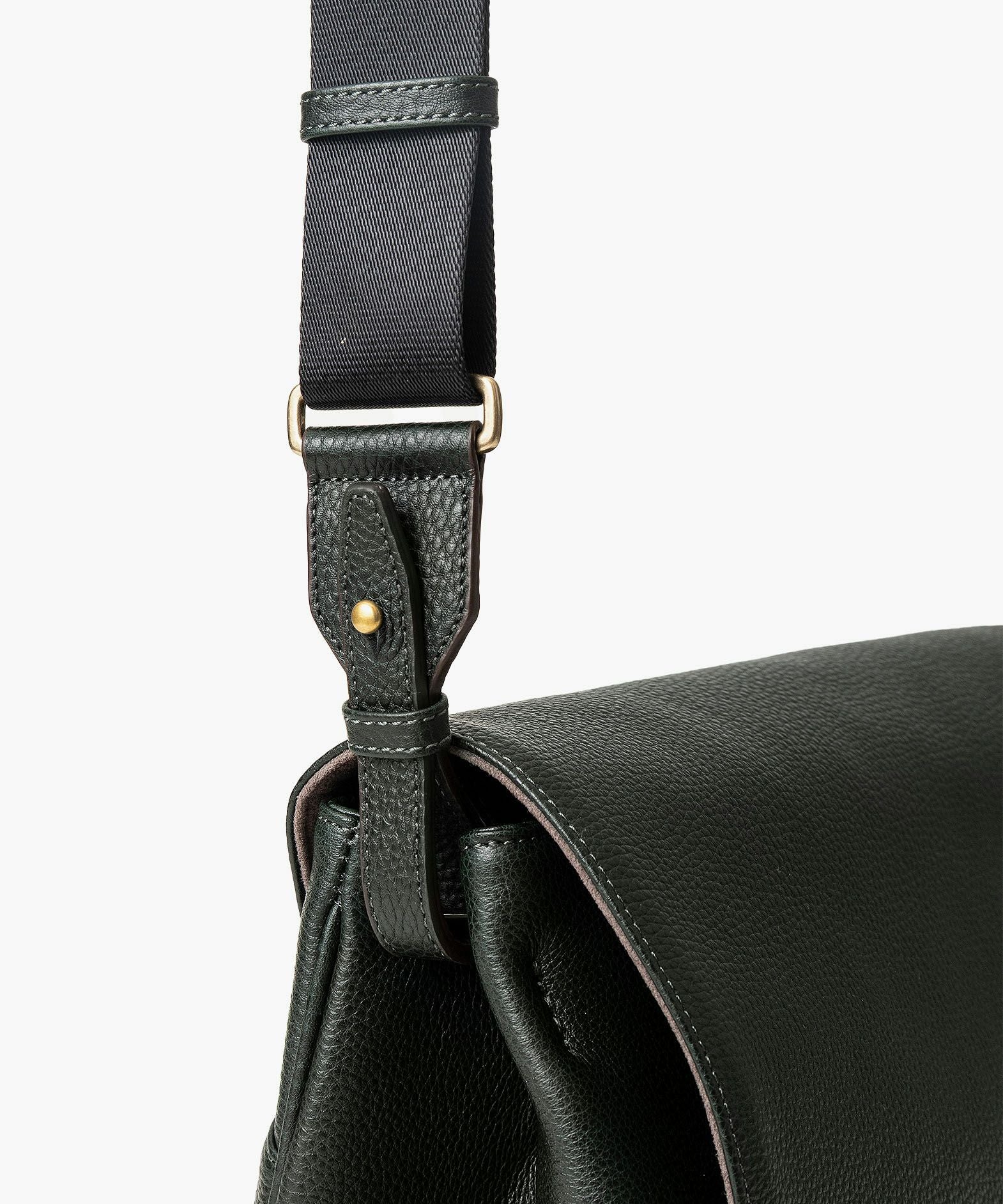 フラップショルダーバッグ“ Forward” | 大人のバッグ・財布