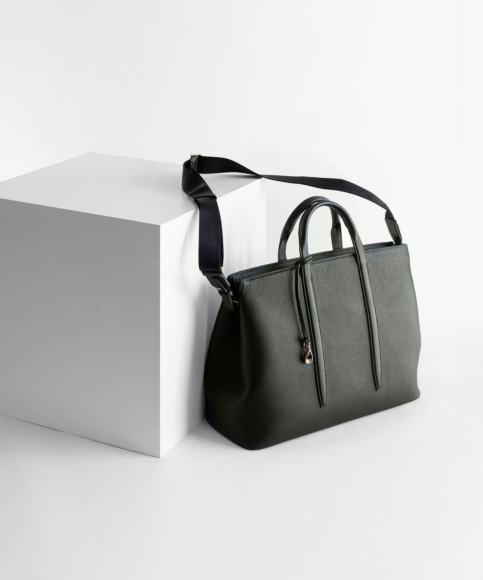 B4ブリーフケース“ Evoke”