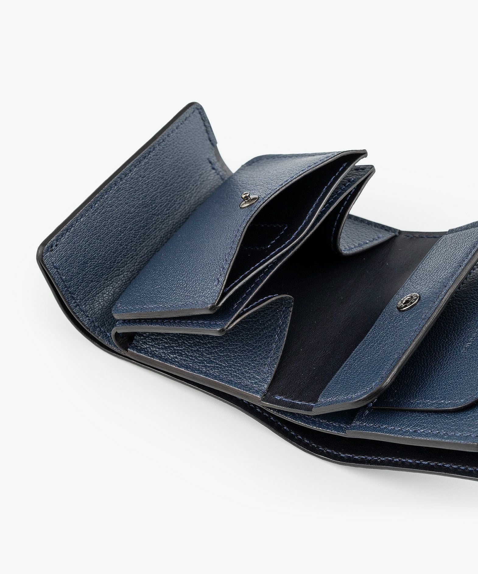 シェーブル “Valtina” | 大人のバッグ・財布・ ミニウォレット など