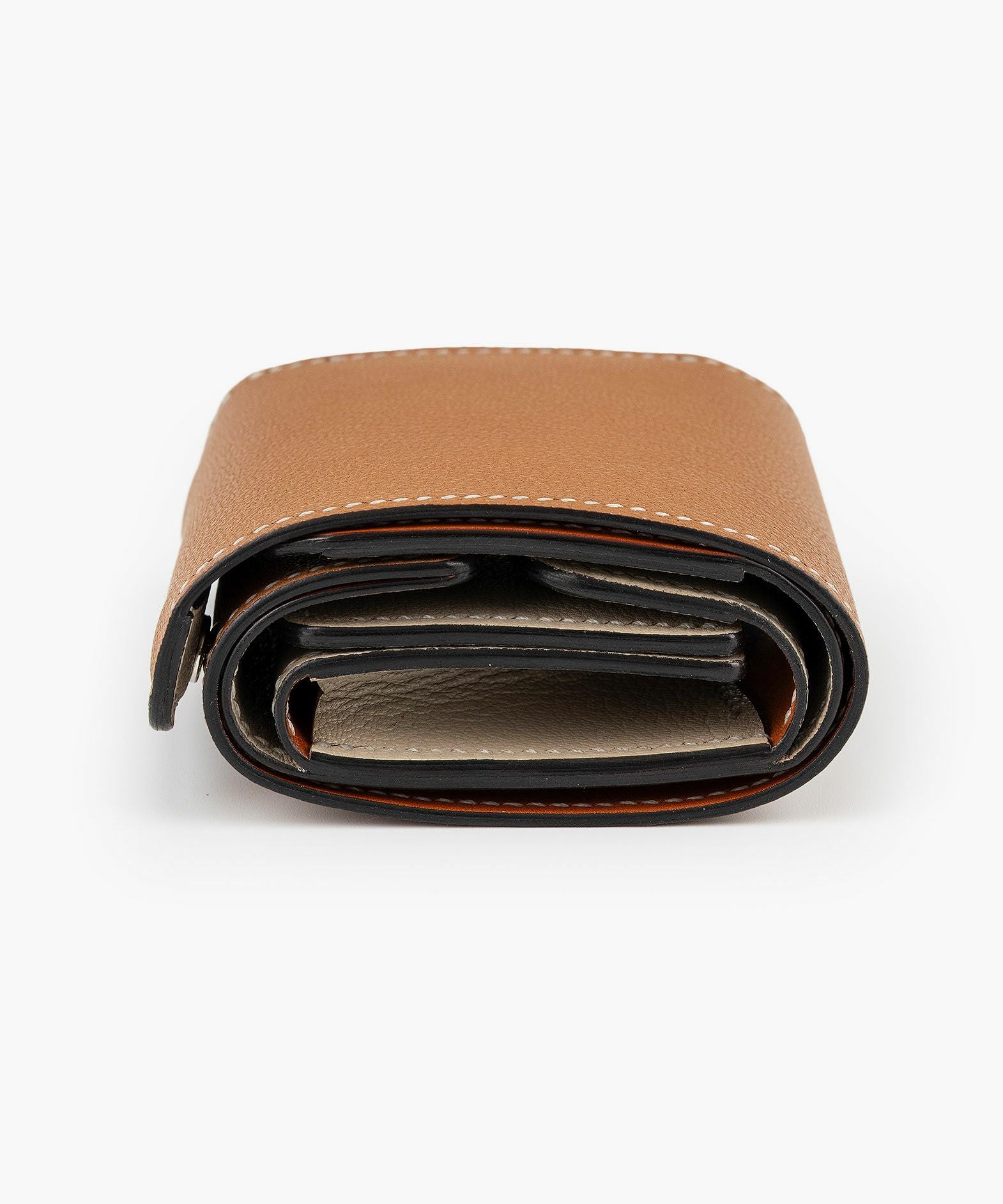 外装（シェーブル）：Camel、内装（シェーブル）：Camel、内装裏張り（ブルガロ）：Cognac、糸色：Gray、ホック：Silver