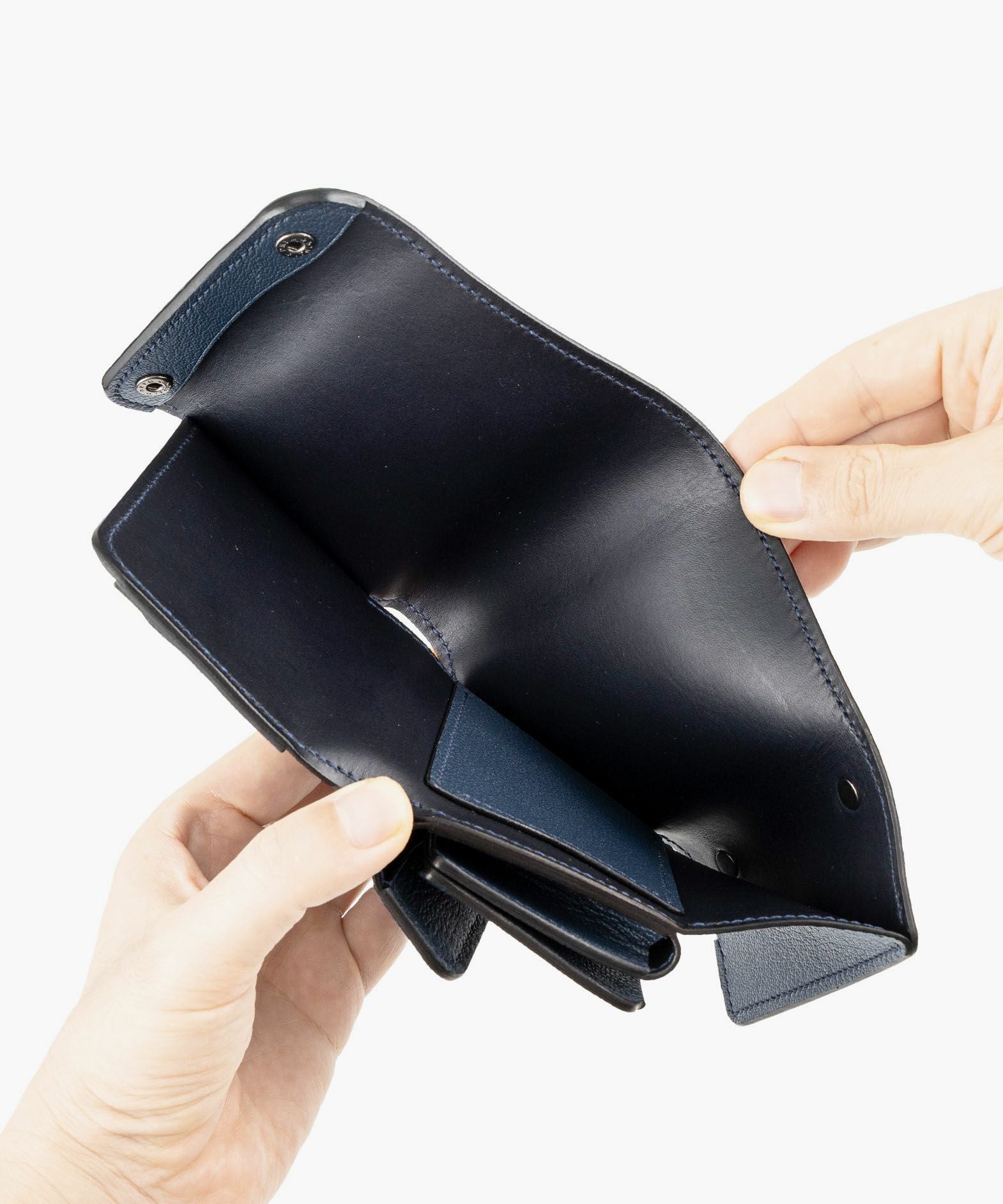 外装（シェーブル）：Navy、内装（シェーブル）：Navy、内装裏張り（ブルガロ）：Navy、糸色：Navy、ホック：Black