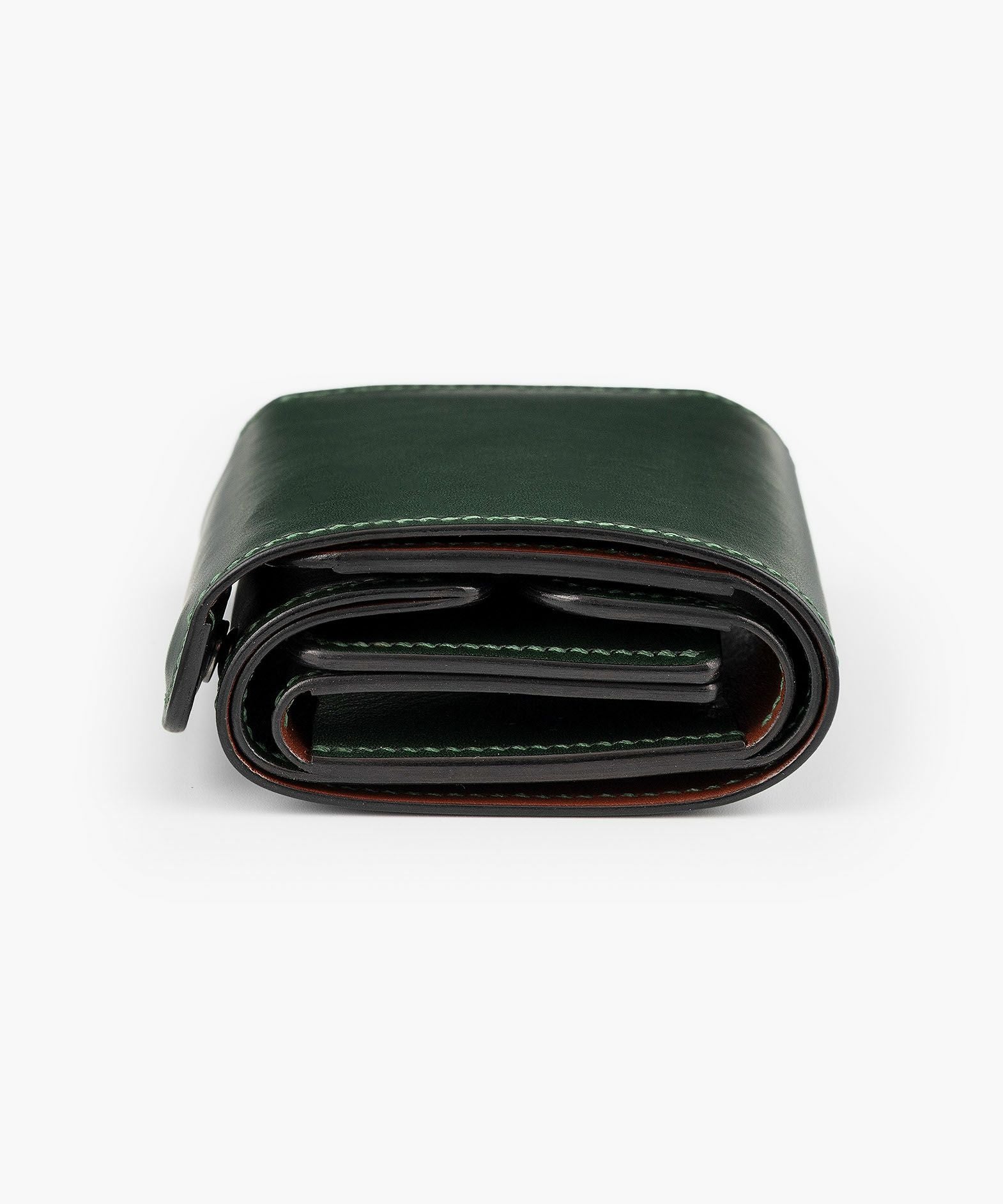 外装（ブルガロ）：Green、内装（ブルガロ）：Green、内装裏張り（ブルガロ）：Brown、糸色：Green、ホック：Black