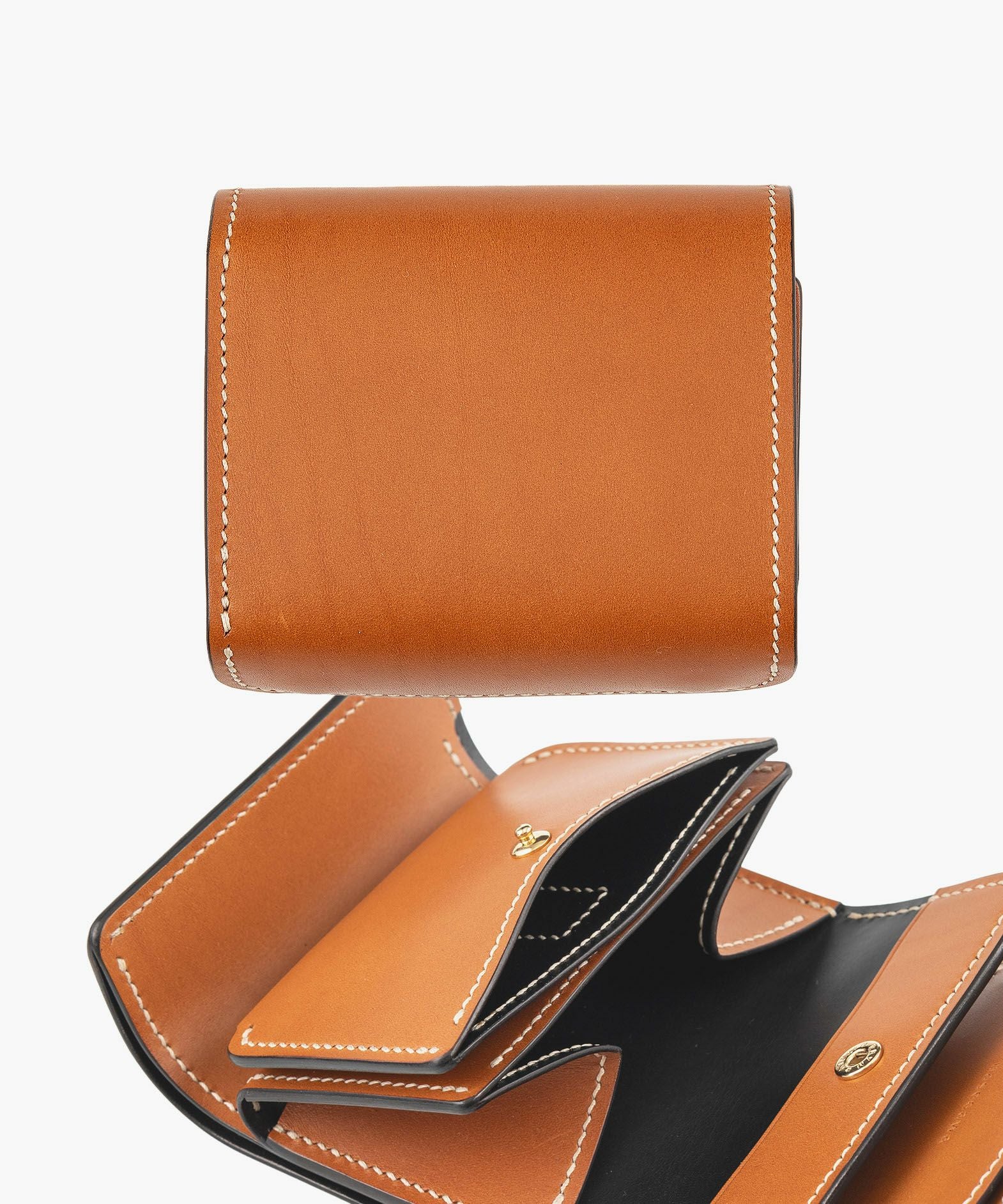 外装（ブルガロ）：Cognac、内装（ブルガロ）：Cognac、内装裏張り（ブルガロ）：Black、糸色：Natural、ホック：Gold