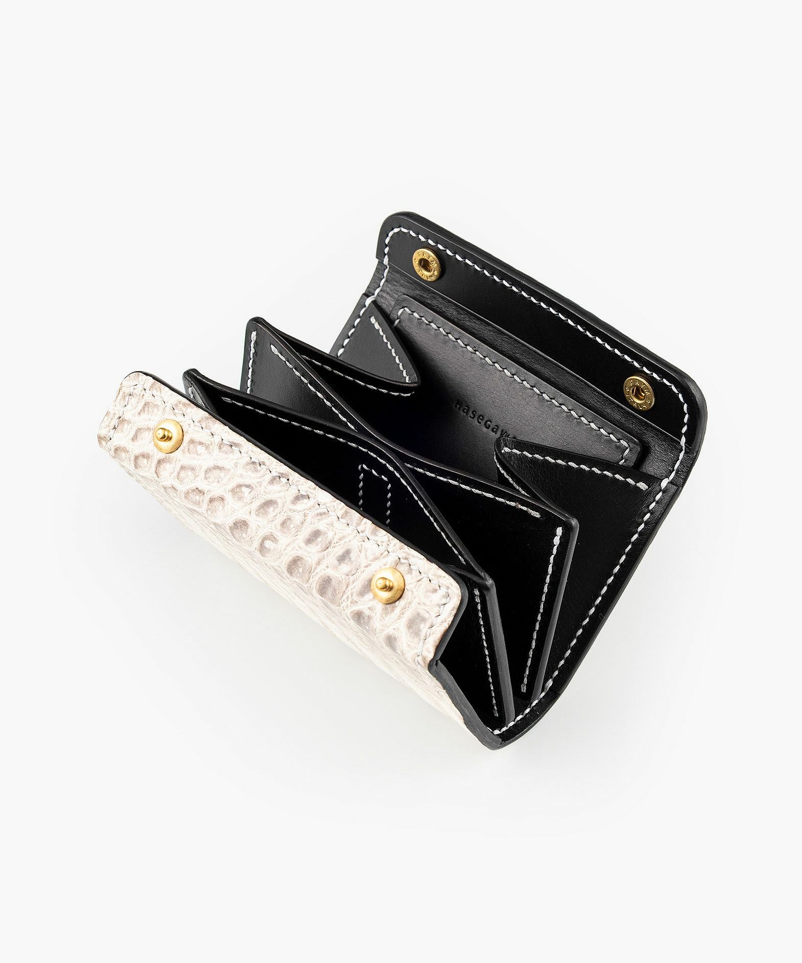 外装（ポロサス）：Himalayan、糸色：White、ホック：Gold、内装裏張り（ブルガロ）：Black、内装（ブルガロ）：Black