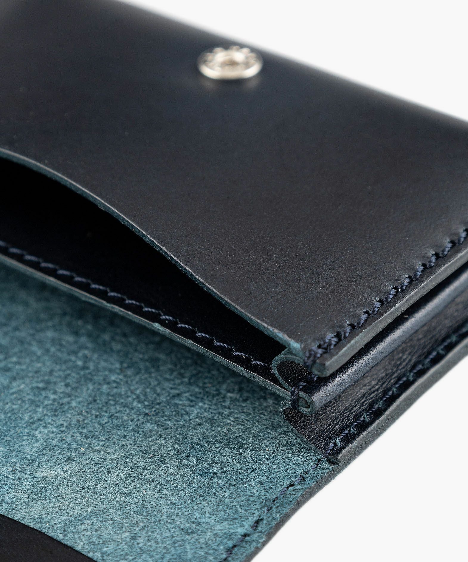 カラー：Navy、金具：Silver