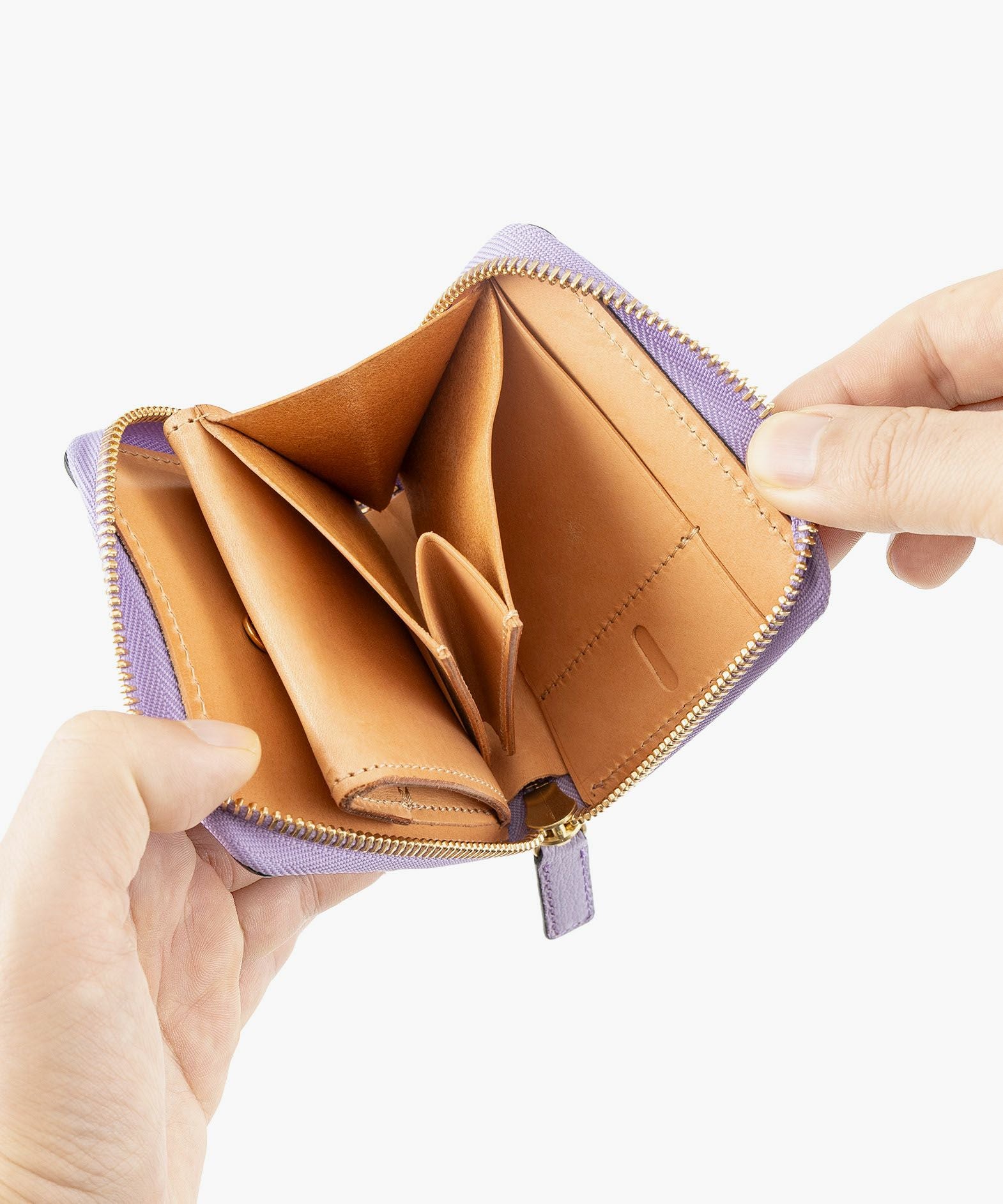 外装（シェーブル）：Lavender、内装（ブッテーロ）：Natural、金具：Gold