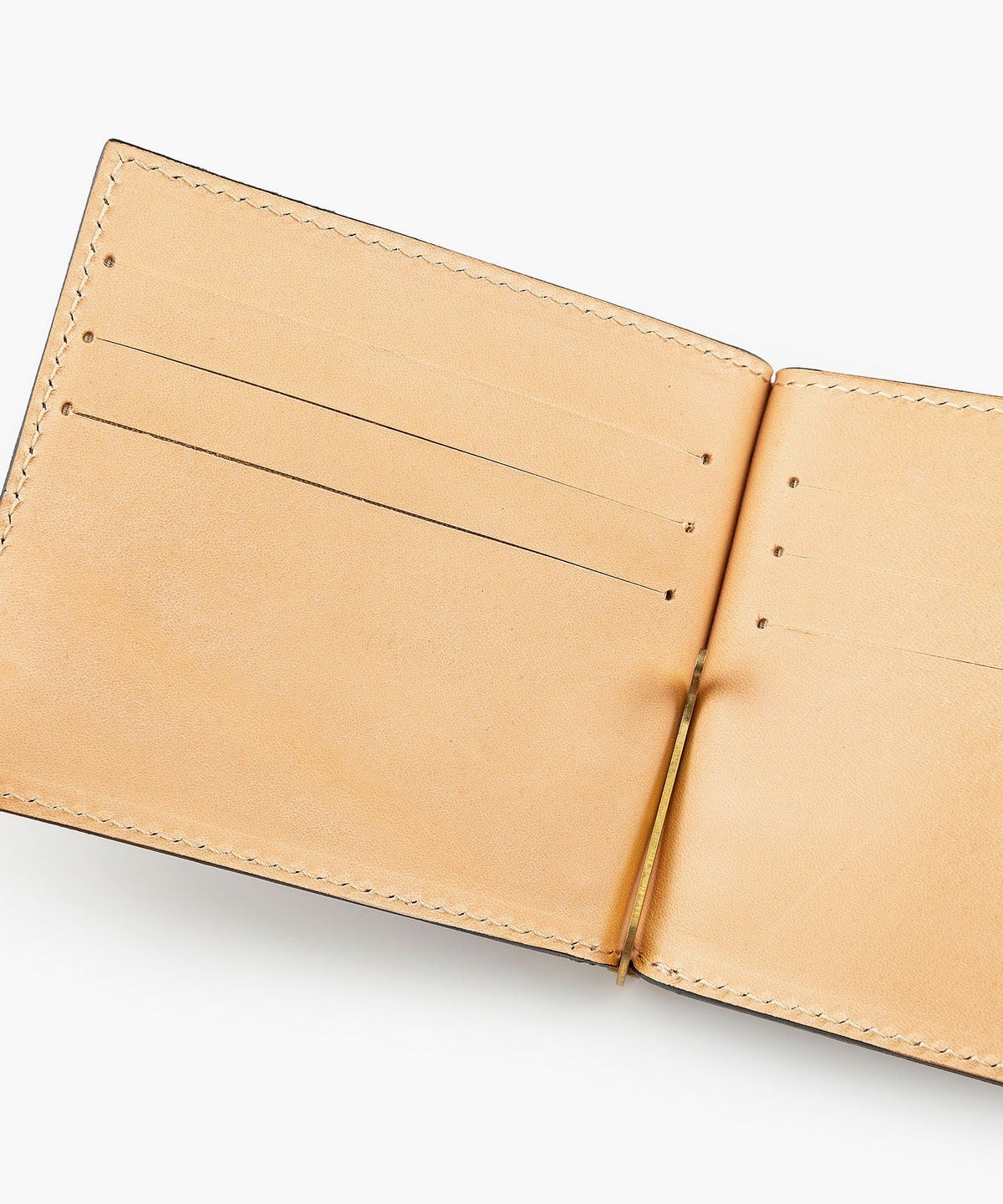 外装（シェーブル）：Etoupe、内装（ブッテーロ）：Natural、金具：Gold