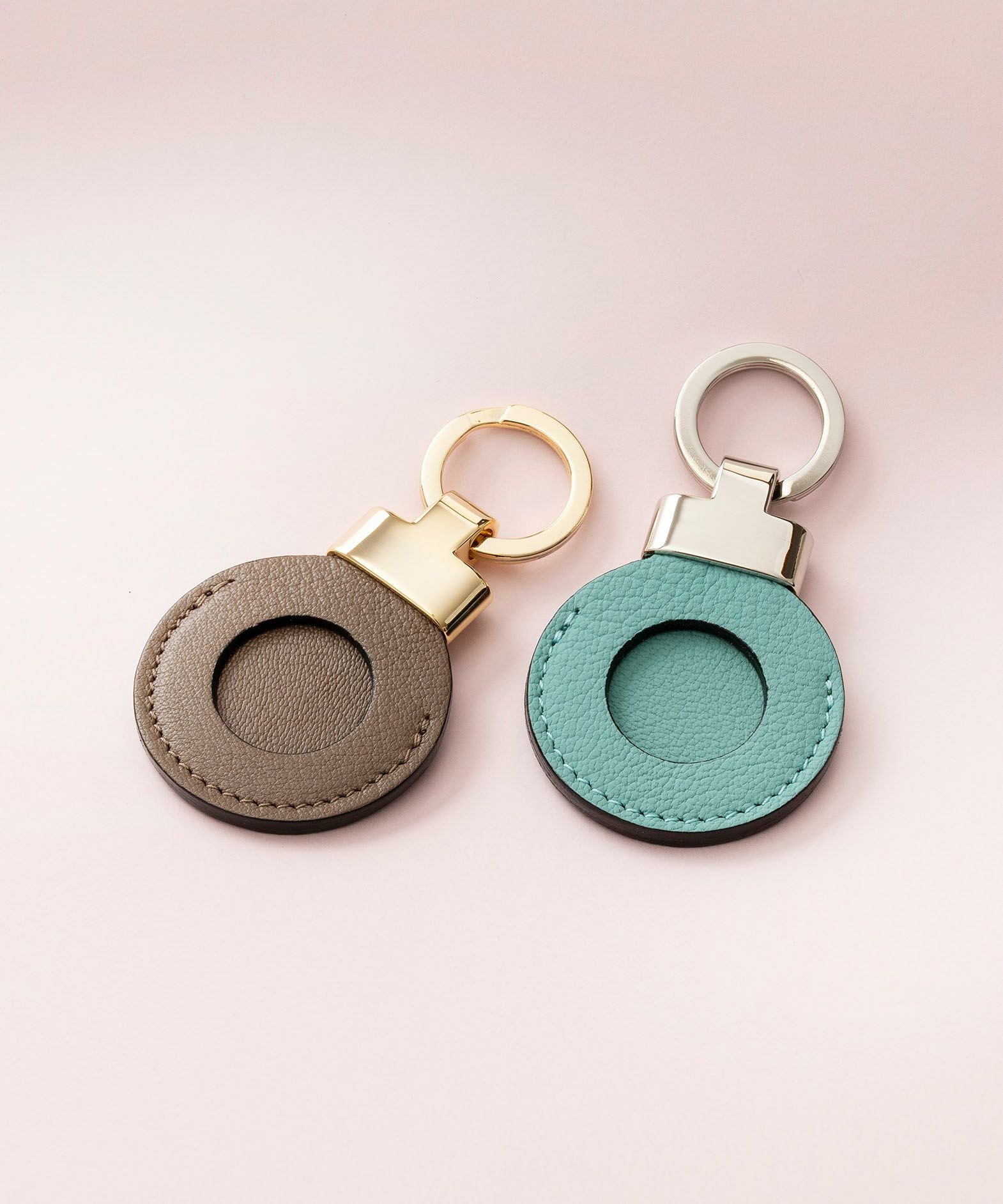 シェーブル AirTagケース