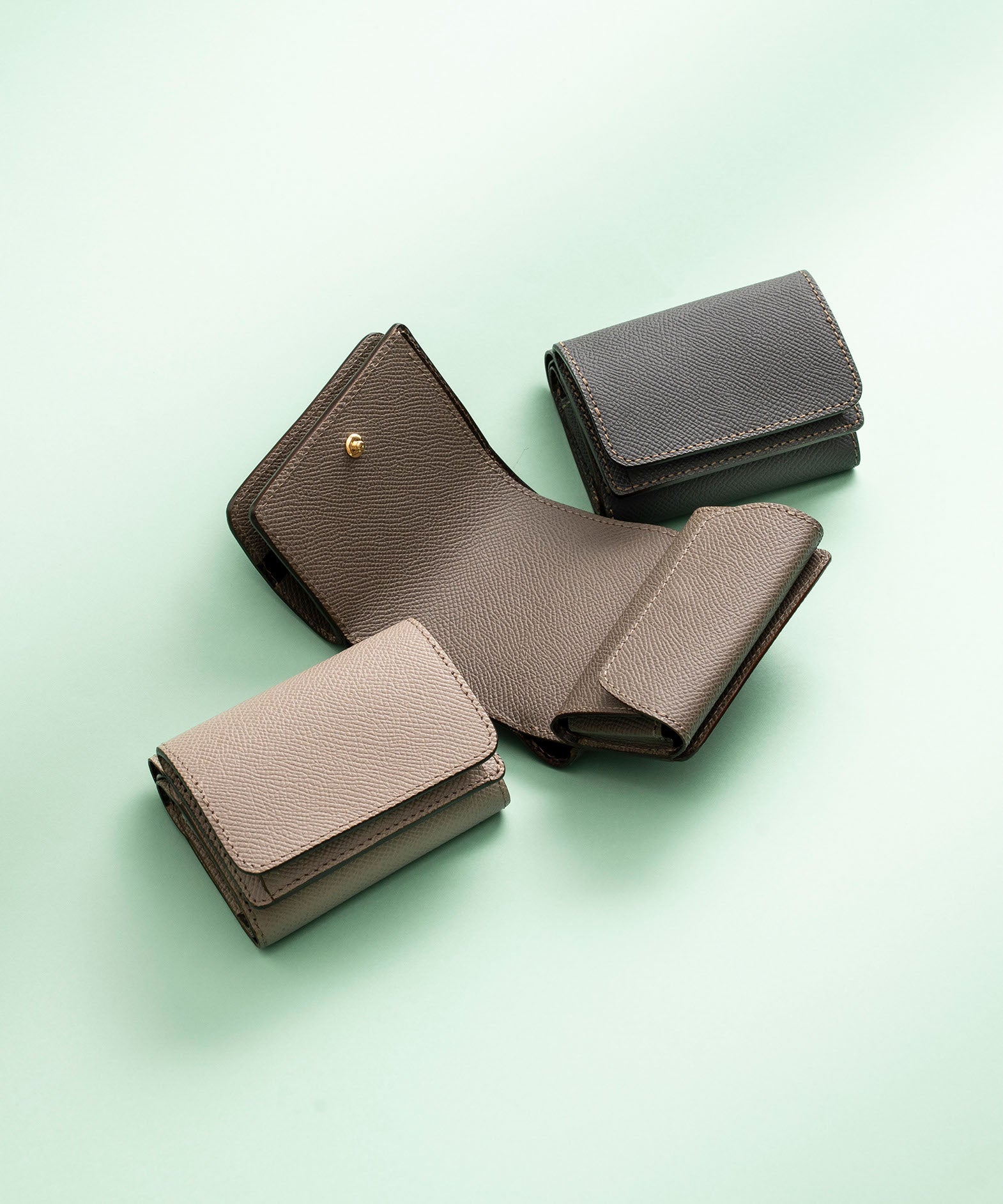 コンパクト3つ折り財布 “TRIAD”
