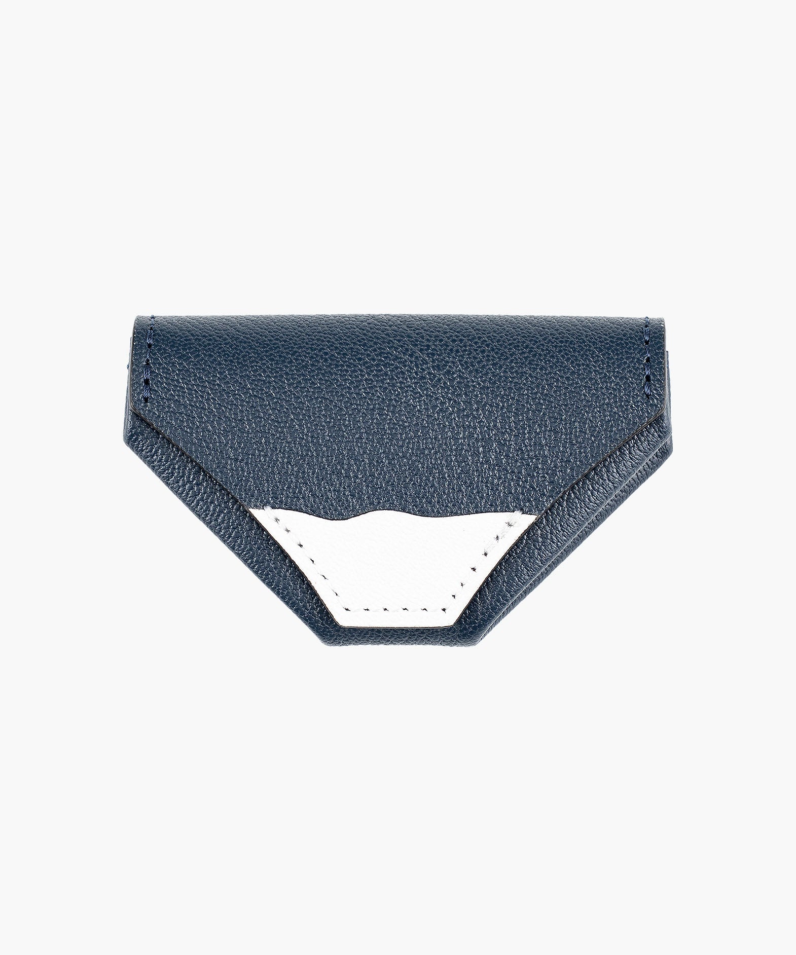 外装：Navy、山頂部分：White