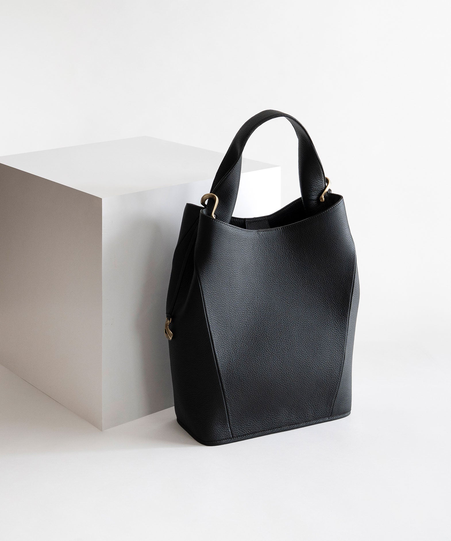 ワンハンドルトートバッグ“Serene”